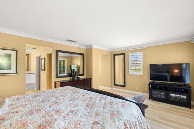 Irvine, California, 92602, United States, 4 Bedrooms Bedrooms, ,3 BathroomsBathrooms,Residential,For Sale,1823267