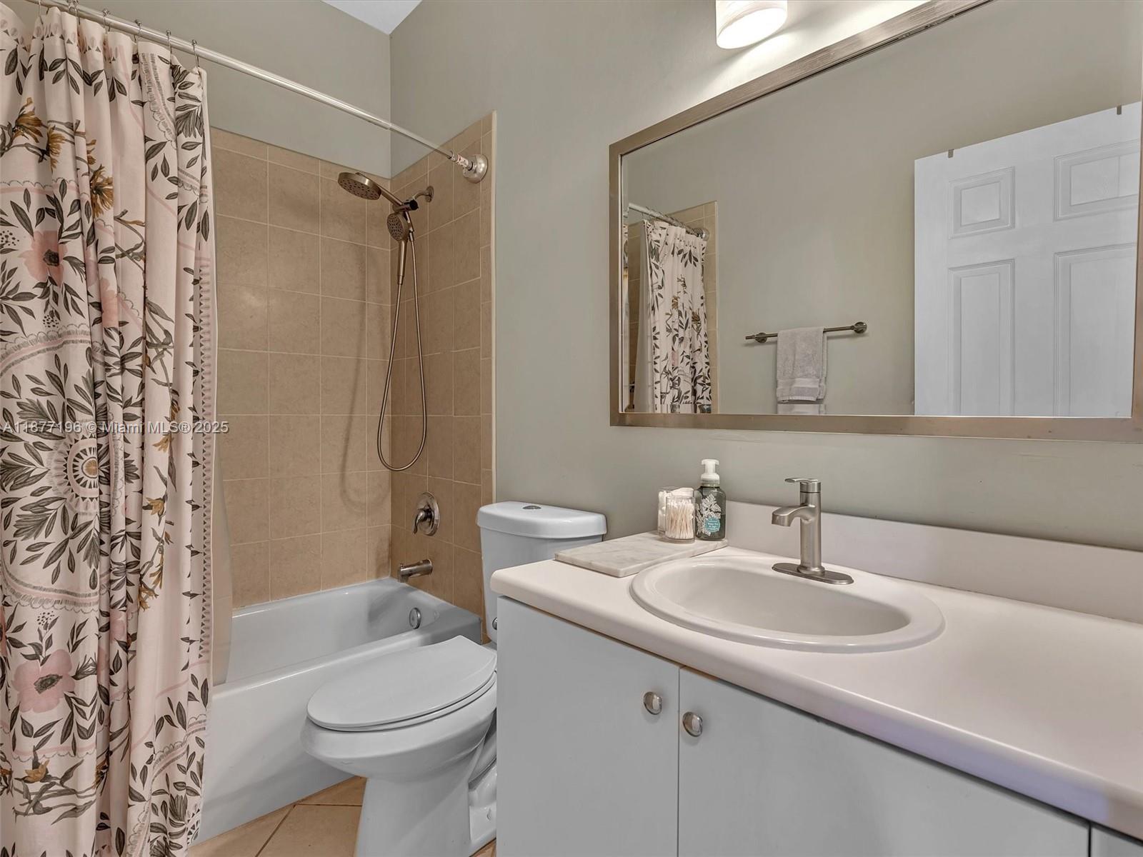 Miami, Florida, 33186, United States, 3 Bedrooms Bedrooms, ,3 BathroomsBathrooms,Residential,For Sale,1949094