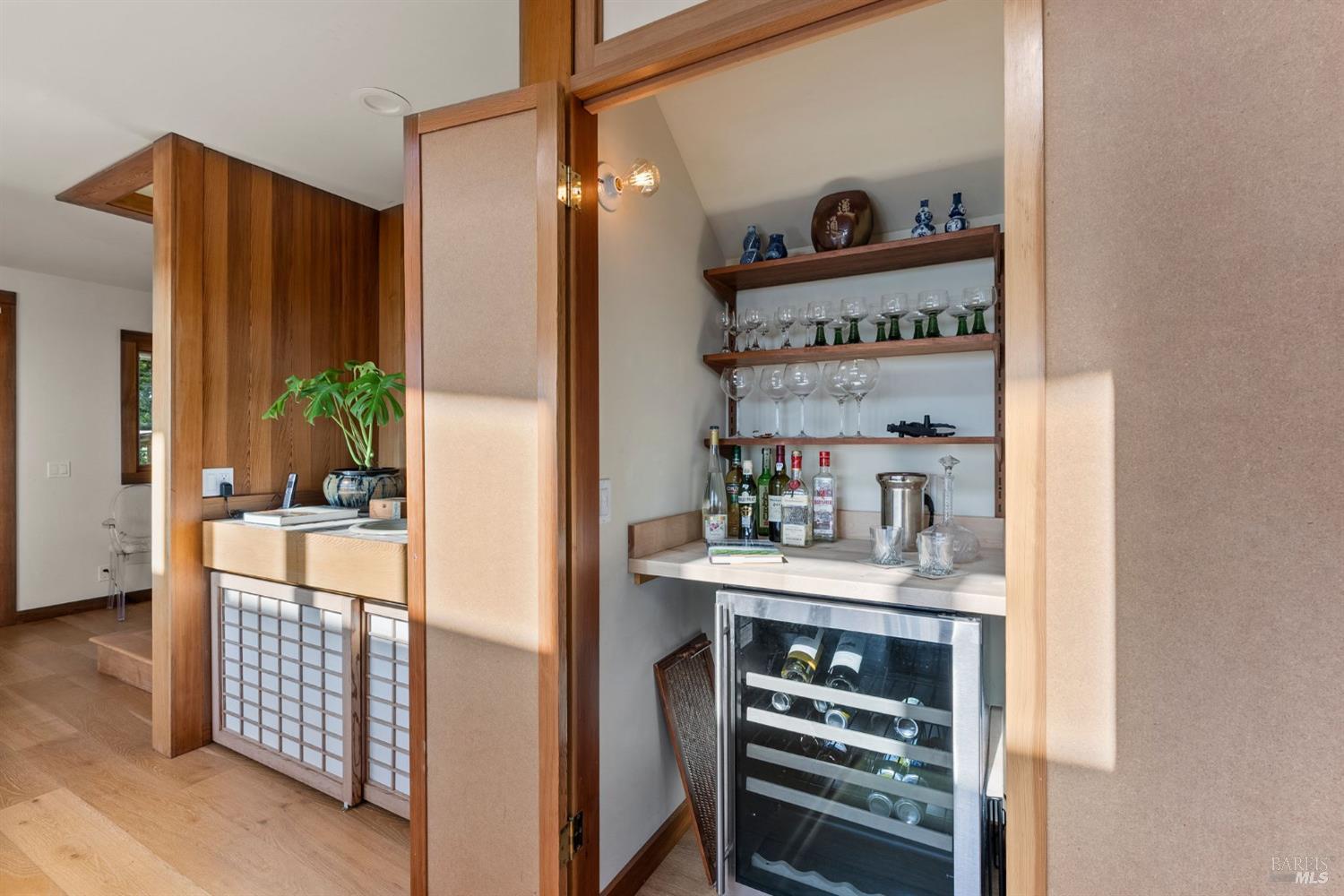 Bolinas, California, 94924, United States, 2 Bedrooms Bedrooms, ,3 BathroomsBathrooms,Residential,For Sale,1906337