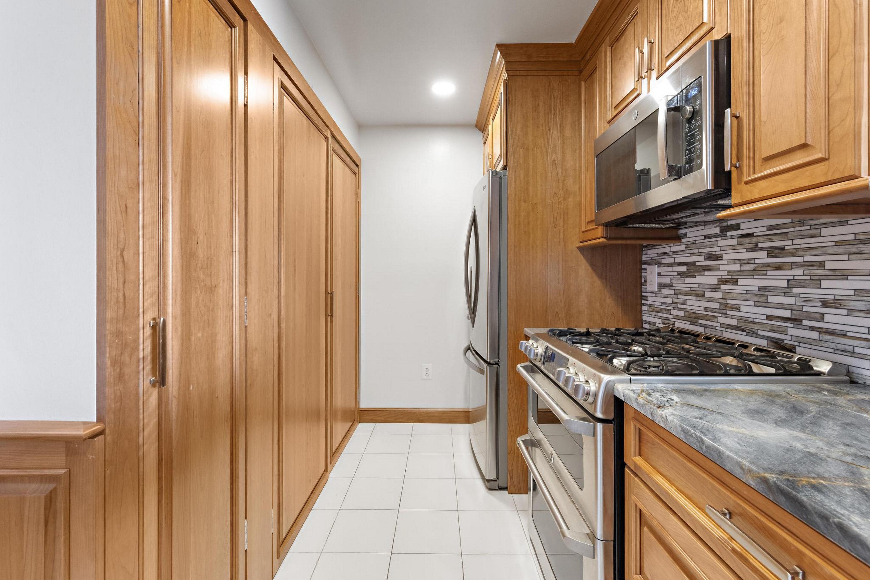  477 Ocean Ave H2 - 物件實景