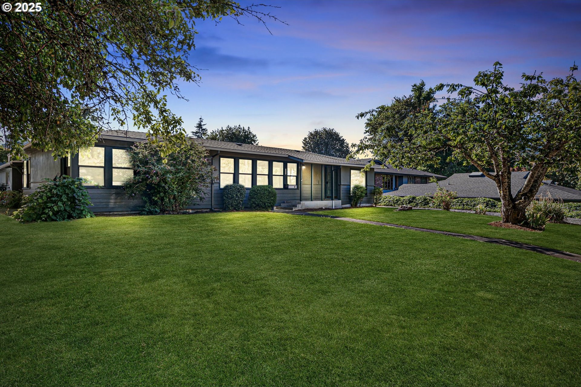 Springfield, Oregon, 97477, United States, 4 Bedrooms Bedrooms, ,2 BathroomsBathrooms,Residential,For Sale,1918433