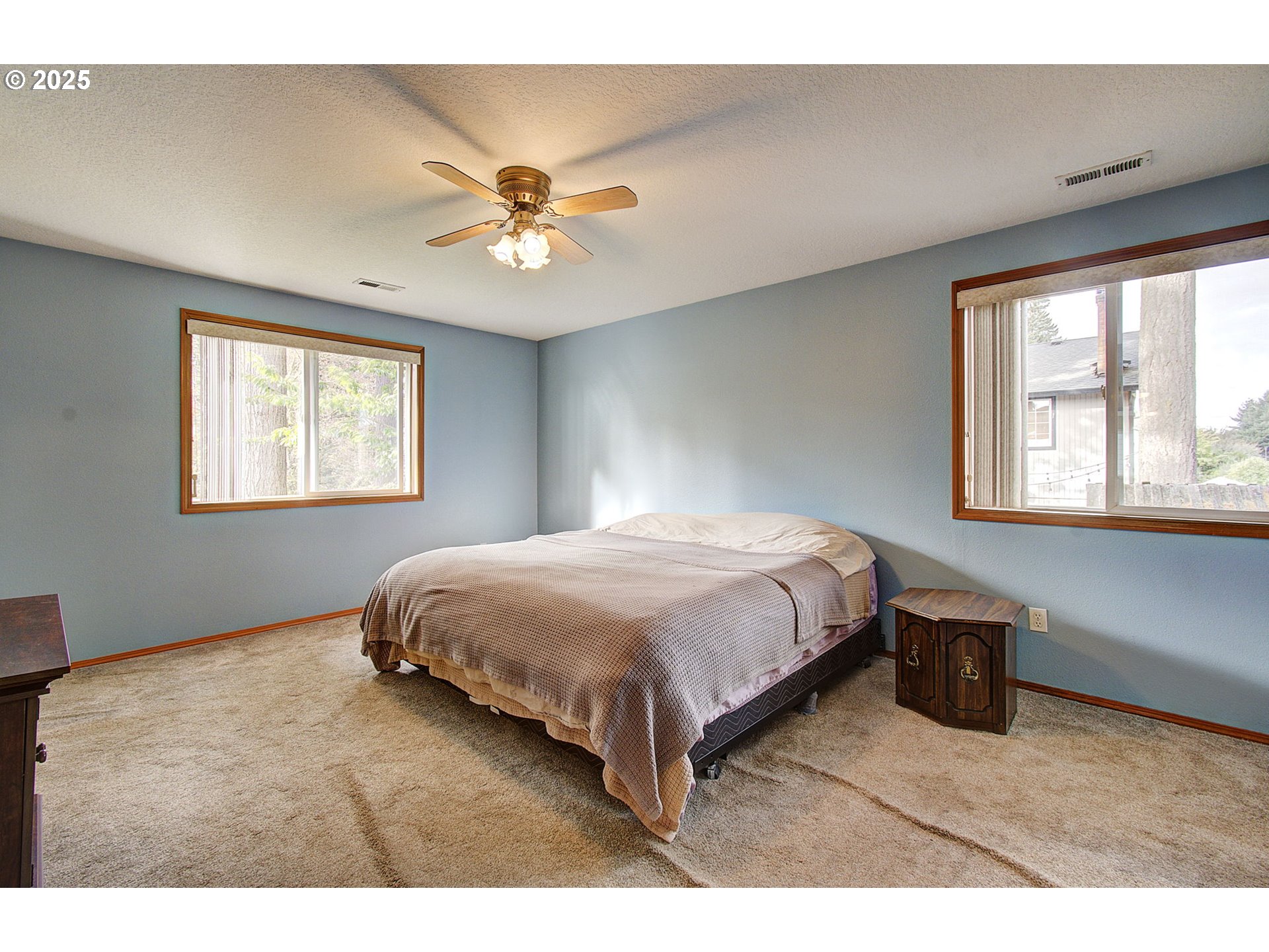 Vancouver, Washington, 98682, United States, 5 Bedrooms Bedrooms, ,2 BathroomsBathrooms,Residential,For Sale,1960413