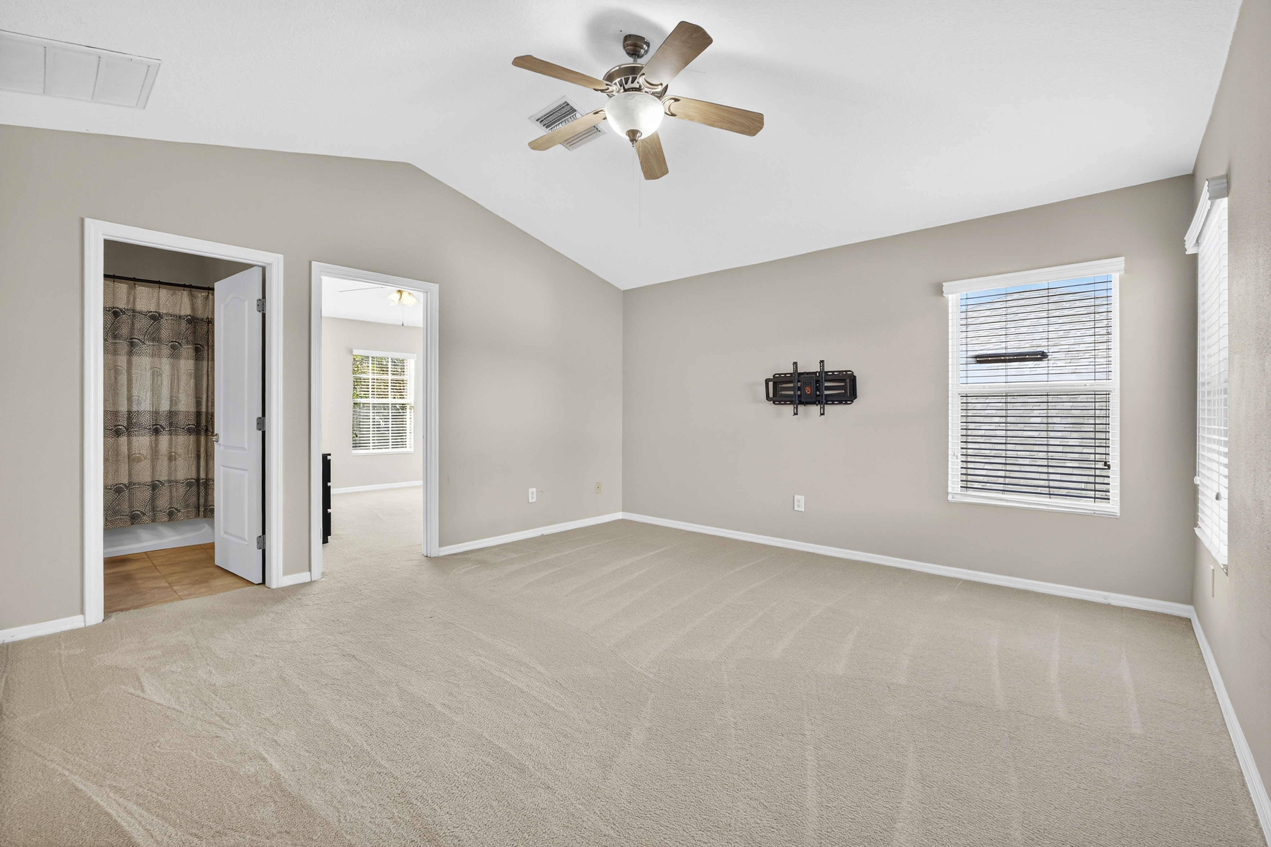 WESLEY CHAPEL, Florida, 33544, United States, 4 Bedrooms Bedrooms, ,3 BathroomsBathrooms,Residential,For Sale,1992443