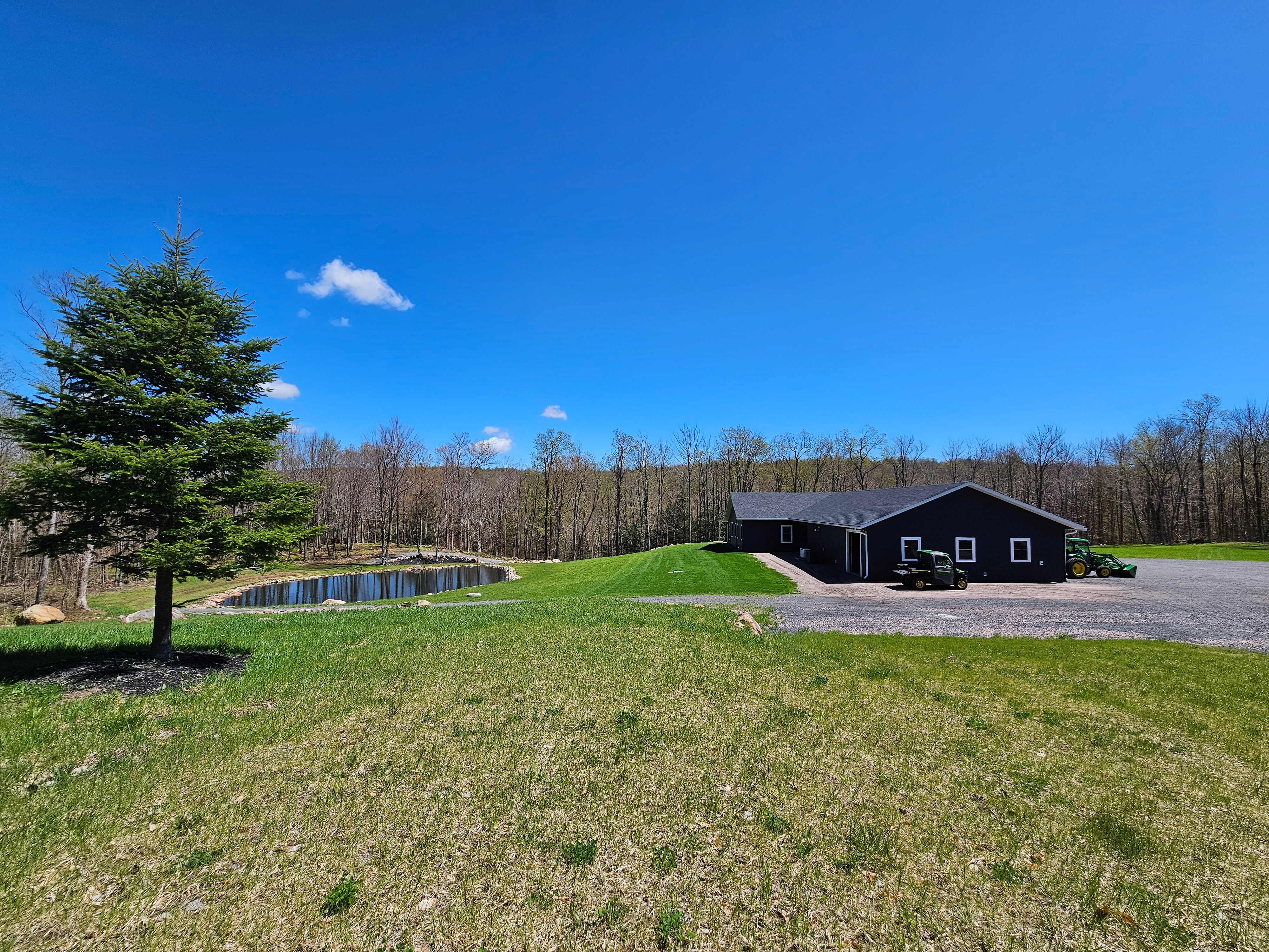  Adirondack Compound on 21+ Acres - 物件實景