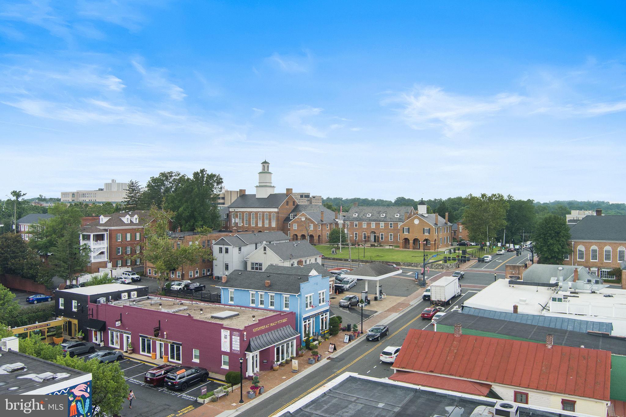 Fairfax, Virginia, 22030, United States, 2 Bedrooms Bedrooms, ,2 BathroomsBathrooms,Residential,For Sale,1893335