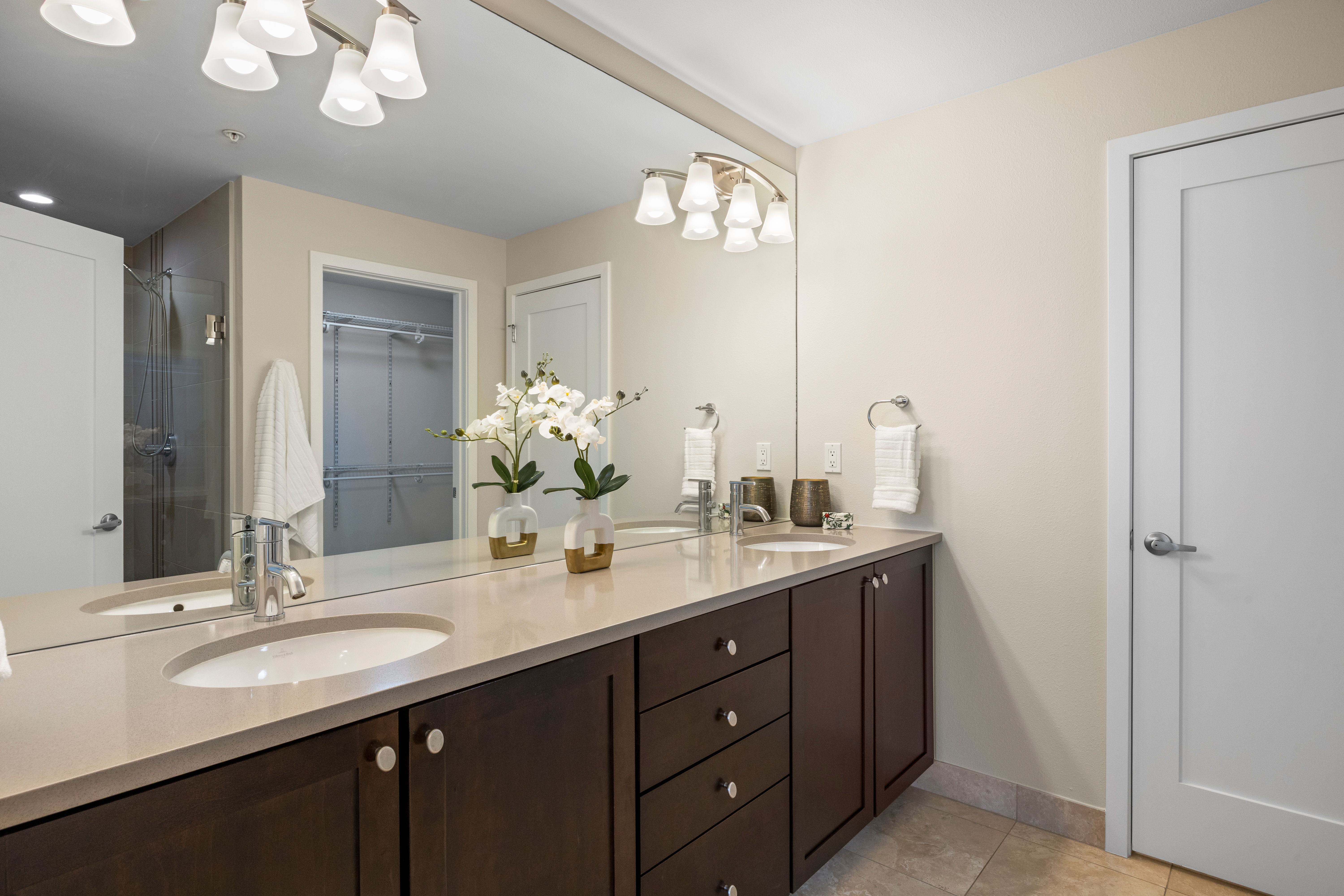  One-of-a-Kind Washington Park Retreat with Private Balcony - 物件實景
