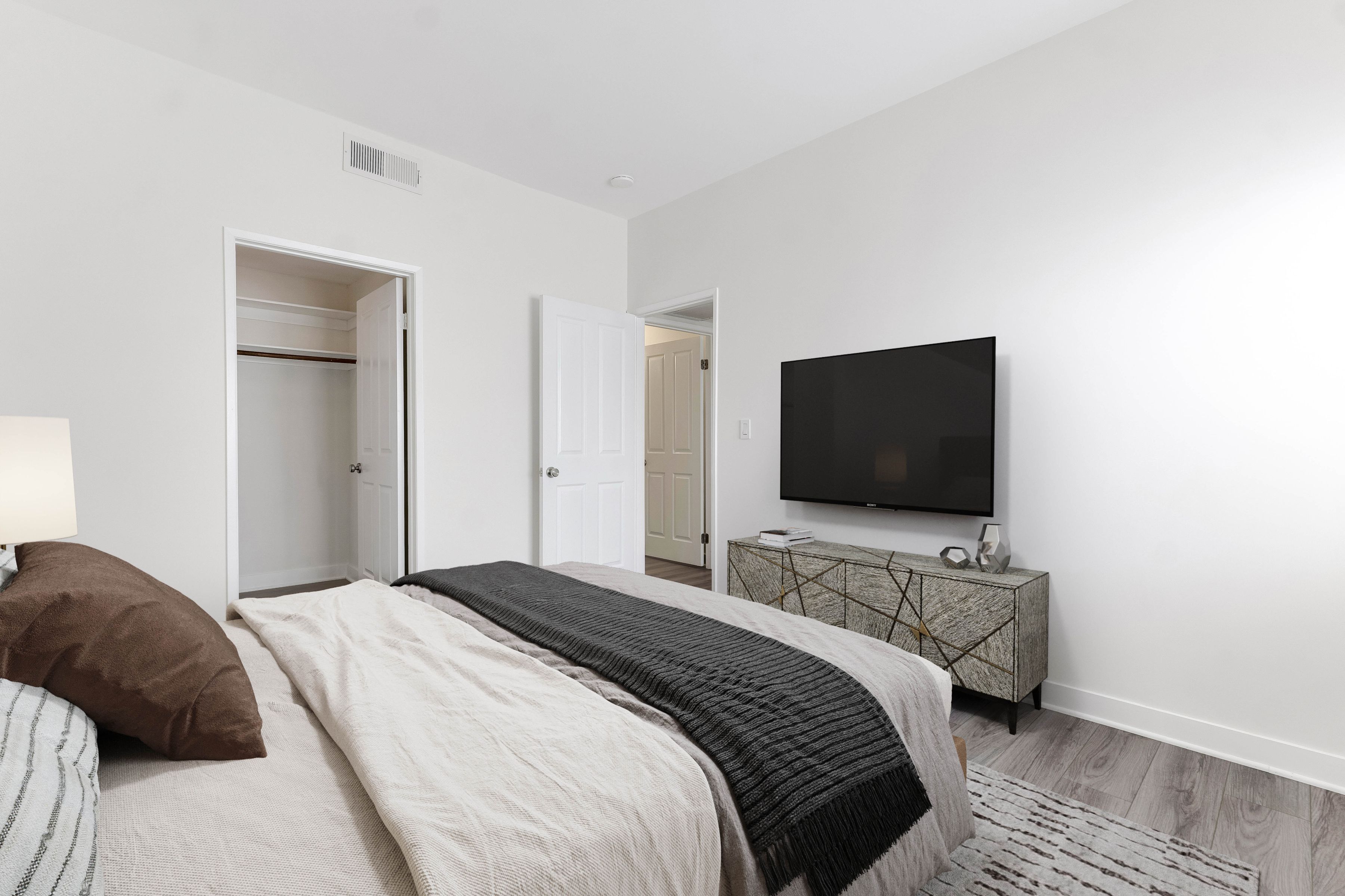  2550 S Centinela Avenue #106 - 物件實景