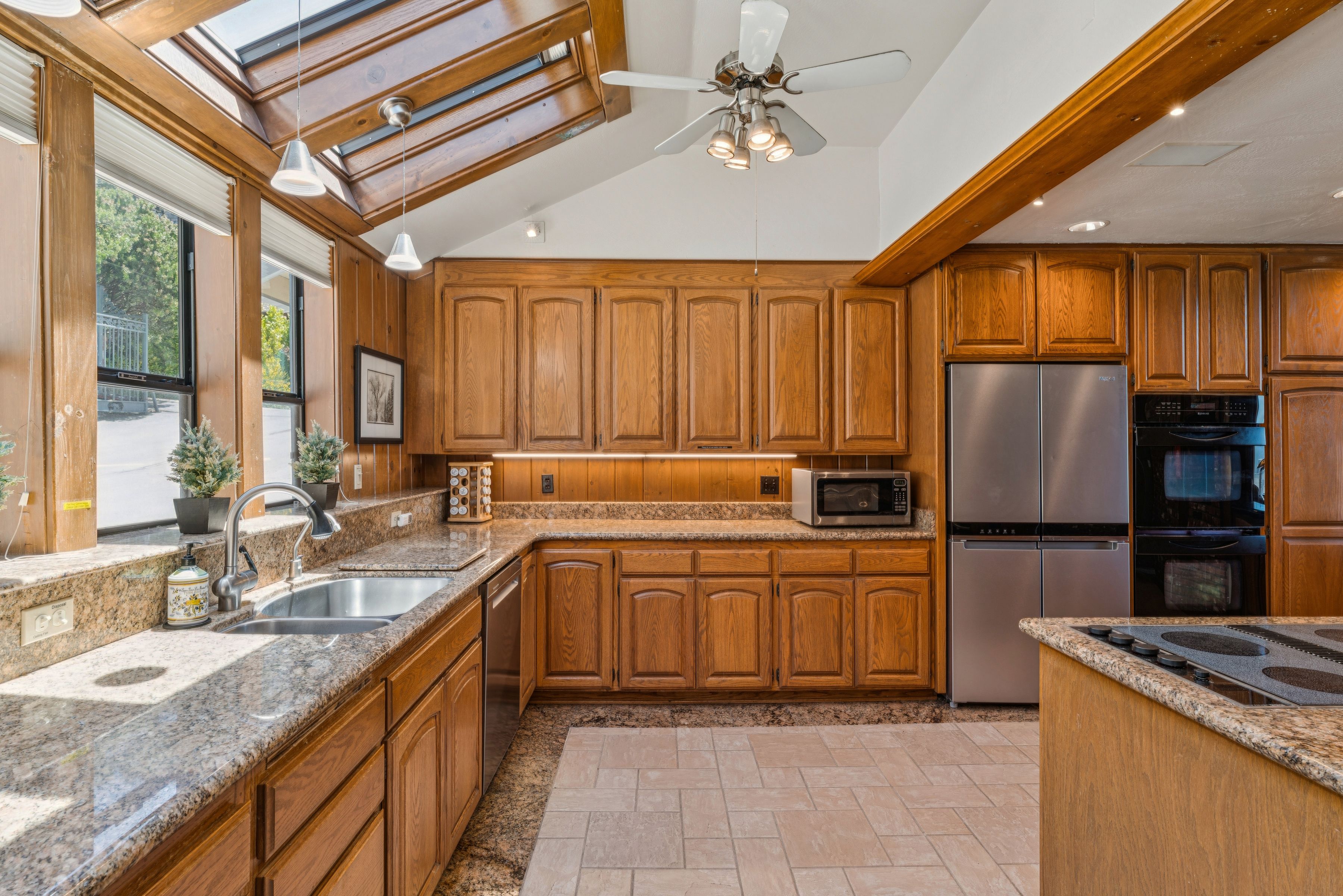  1369 Yellowstone Drive, Lake Arrowhead, CA 92352 - 物件實景