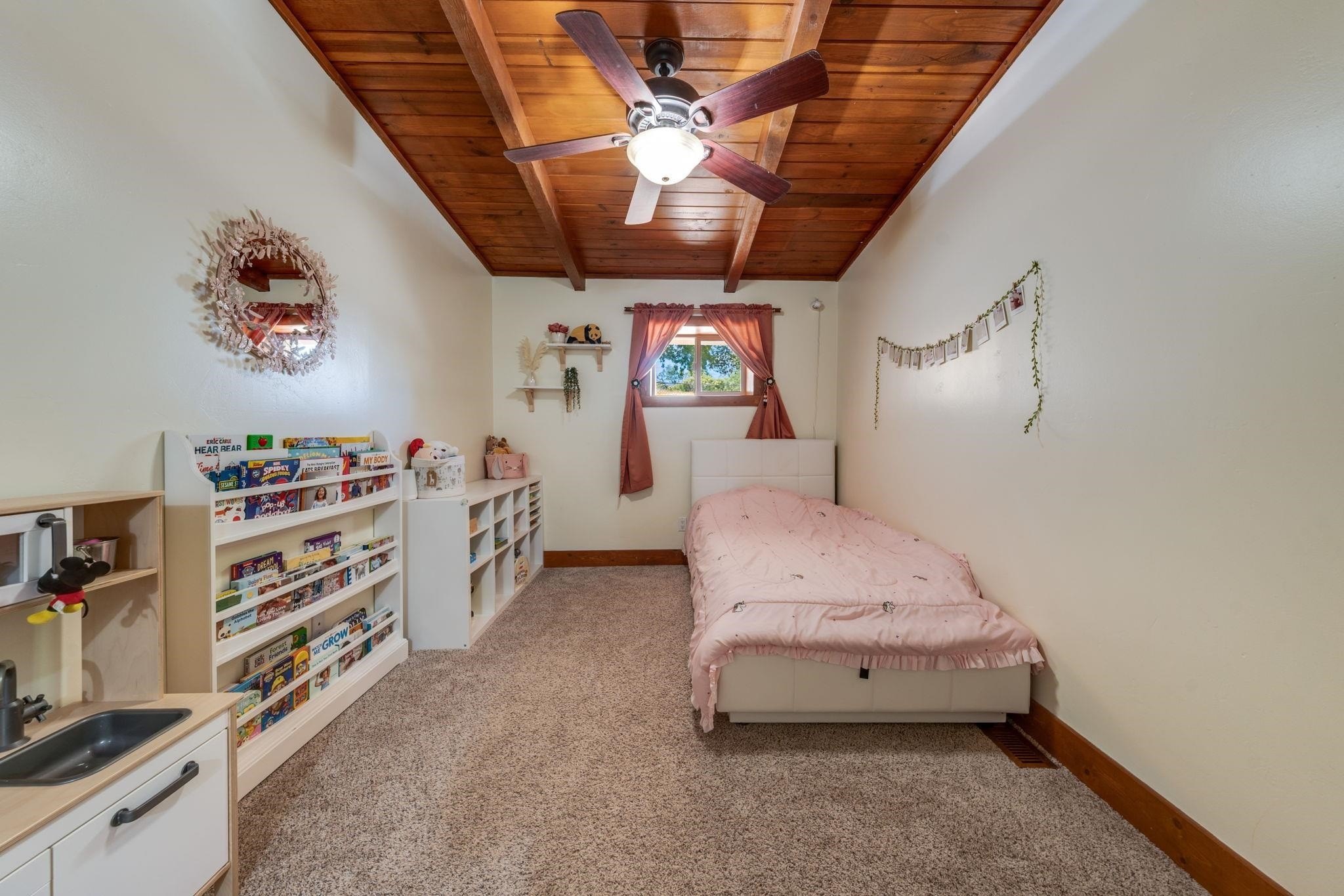 Shingle Springs, California, 95682, United States, 6 Bedrooms Bedrooms, ,2 BathroomsBathrooms,Residential,For Sale,2009241