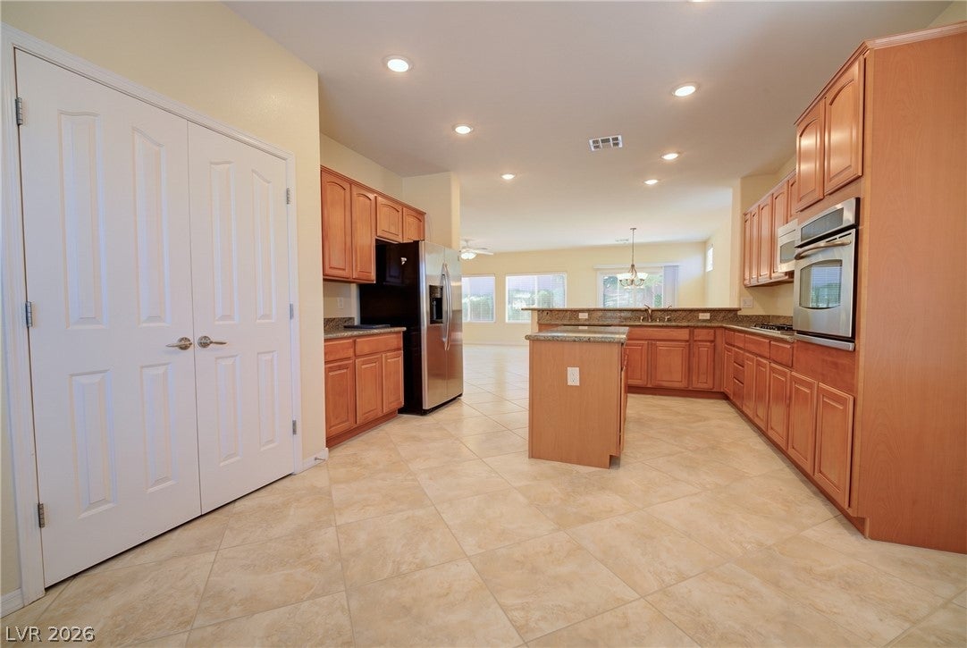 Henderson, Nevada, 89044, United States, 2 Bedrooms Bedrooms, ,2 BathroomsBathrooms,Residential,For Sale,2036899
