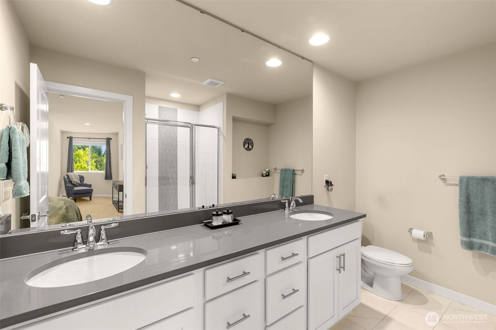 LYNNWOOD, Washington, 98087, United States, 3 Bedrooms Bedrooms, ,2 BathroomsBathrooms,Residential,For Sale,1940365
