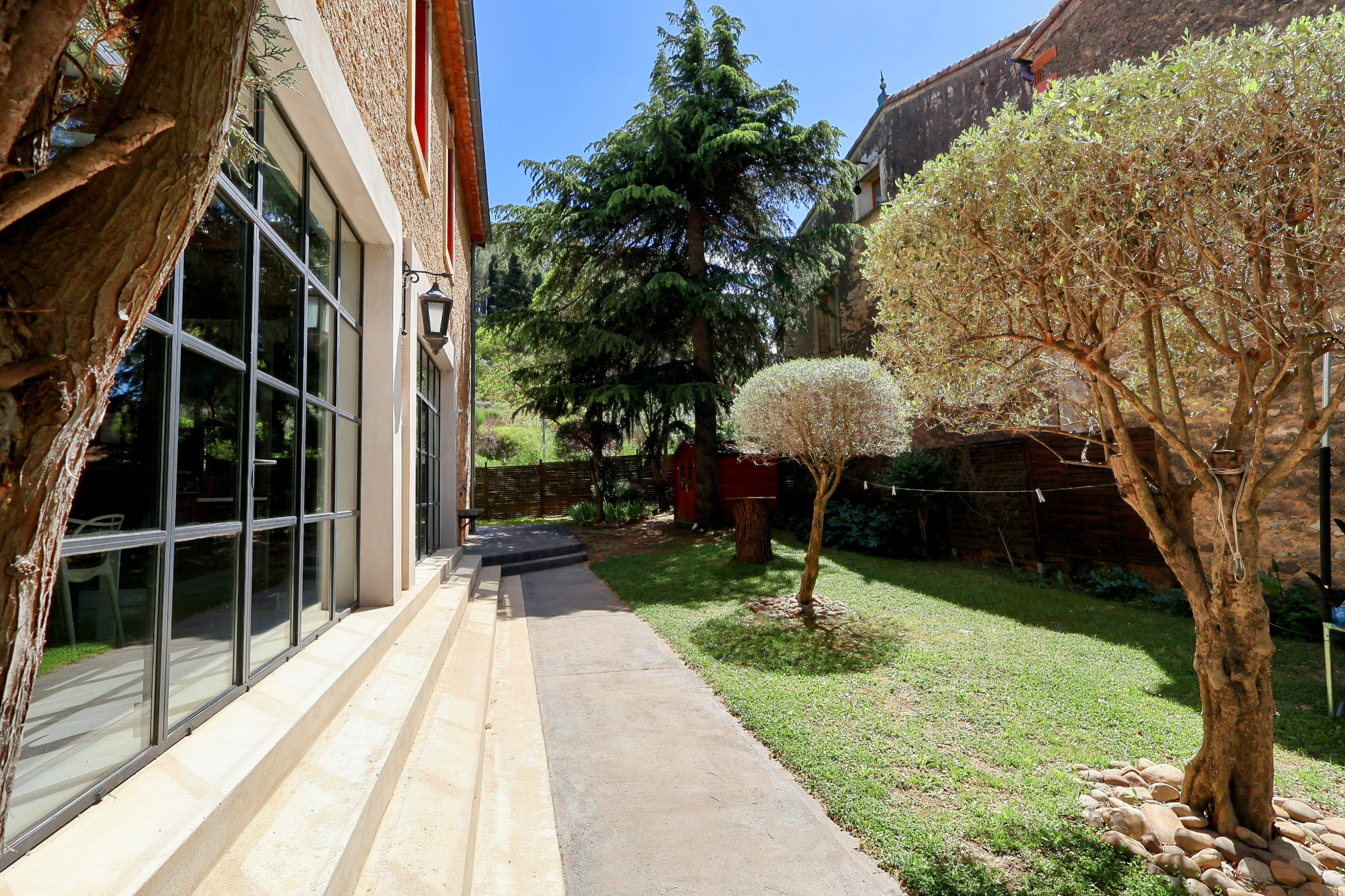  Renovated 300 sqm Character Home – A Perfect Marriage of Tradition and Modernity - 物件實景