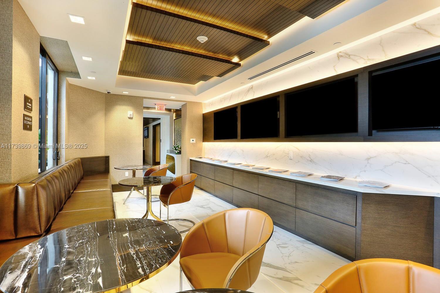 Coral Gables, Florida, 33146, United States, 1 Bedroom Bedrooms, ,1 BathroomBathrooms,Residential,For Sale,1934394