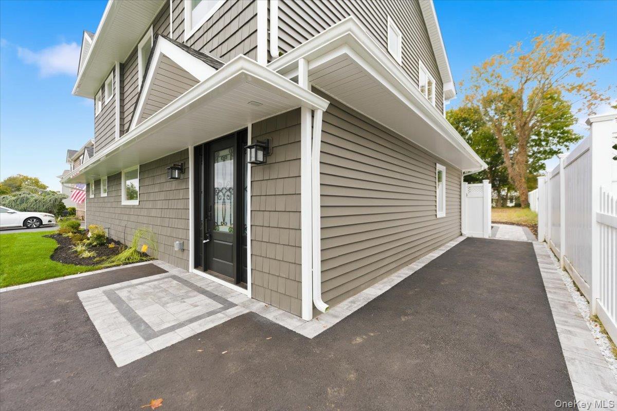 Bethpage, New York, 11714, United States, 5 Bedrooms Bedrooms, ,4 BathroomsBathrooms,Residential,For Sale,1986527