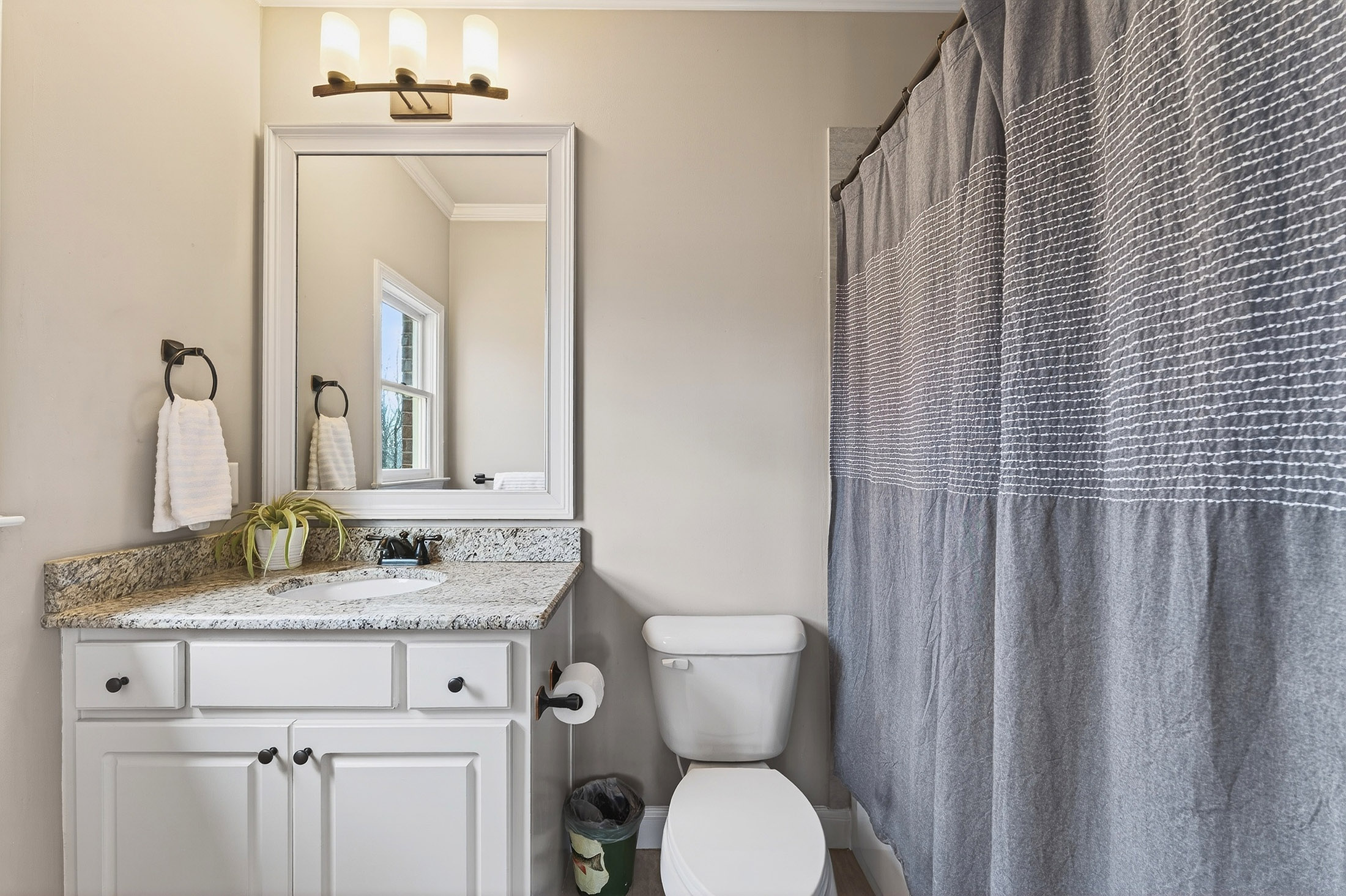  Milton Retreat on 1.43+/- Acres with Pool, Spa and Outdoor Living - 物件實景