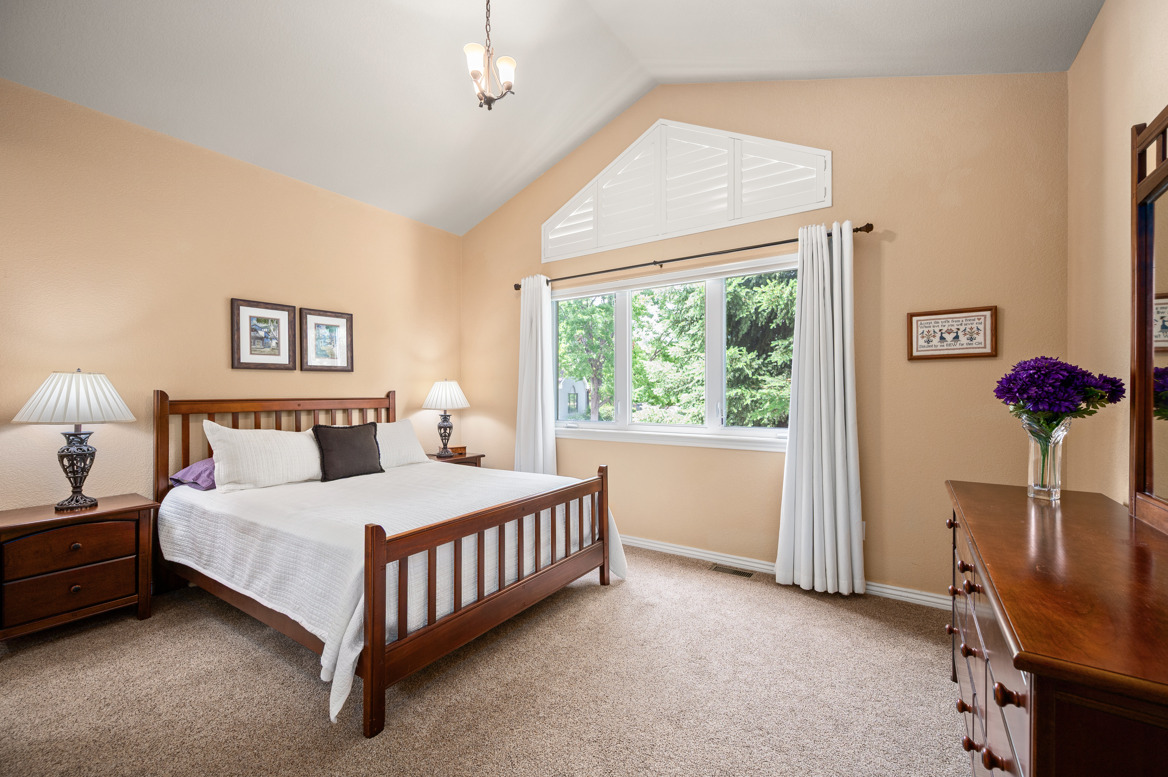 Rare Les Maisonettes Ranch: 2 Main-Floor Primary Suites Near Downtown Littleton - 物件實景