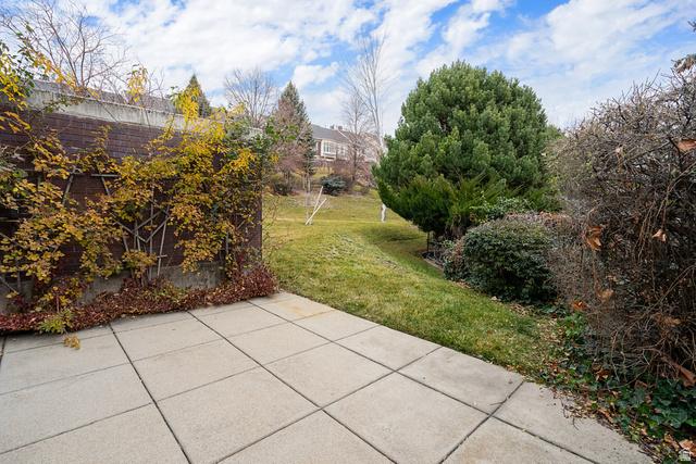 Salt Lake City, Utah, 84103, United States, 2 Bedrooms Bedrooms, ,3 BathroomsBathrooms,Residential,For Sale,2013239