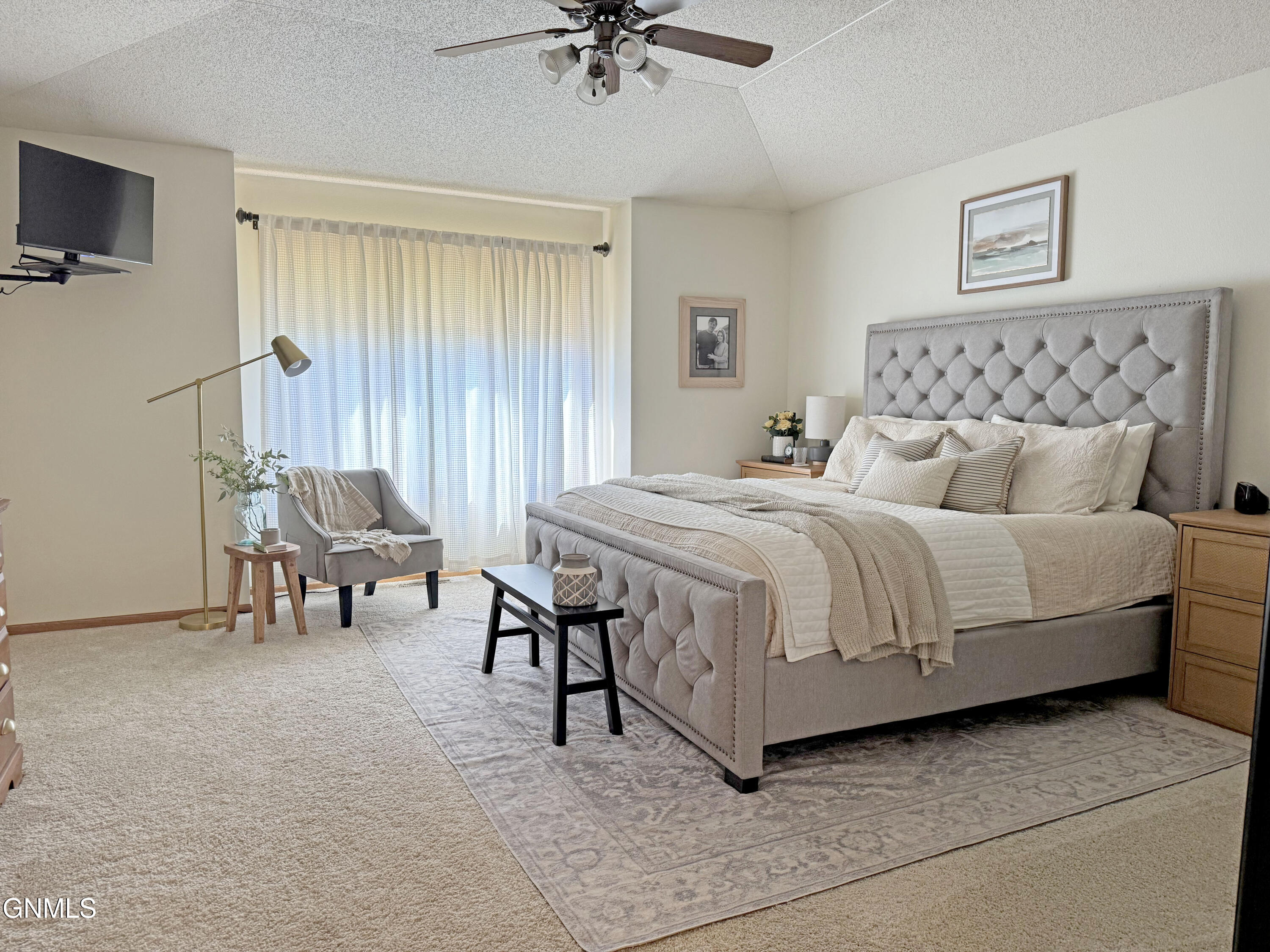 Bismarck, North Dakota, 58503, United States, 5 Bedrooms Bedrooms, ,2 BathroomsBathrooms,Residential,For Sale,2001566