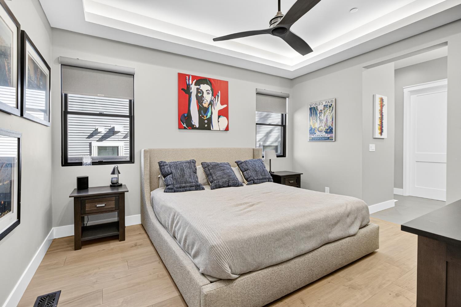 Sacramento, California, 95816, United States, 3 Bedrooms Bedrooms, ,5 BathroomsBathrooms,Residential,For Sale,1978117