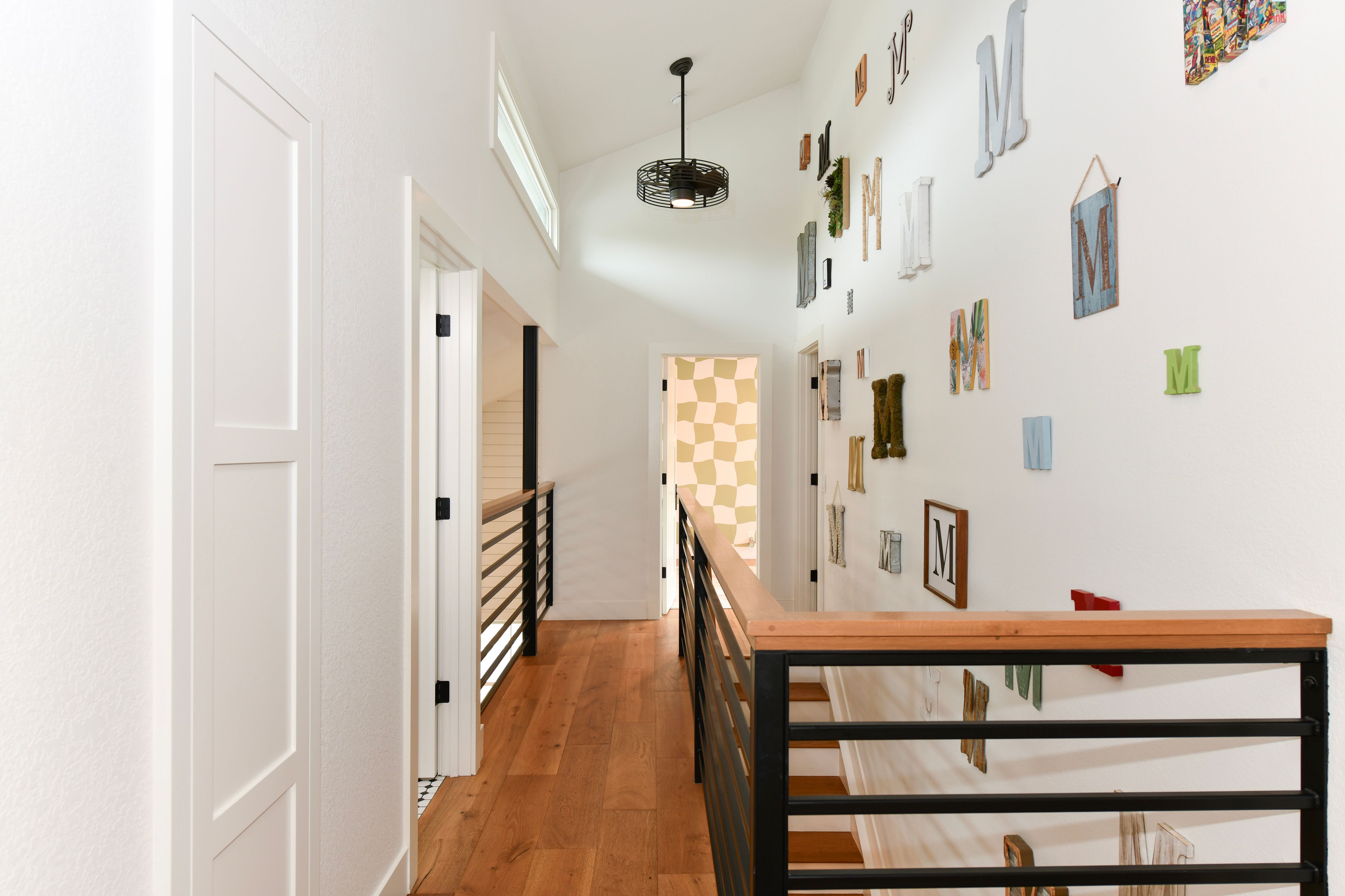  Modern Farm-Style Browns Valley Home - 物件實景