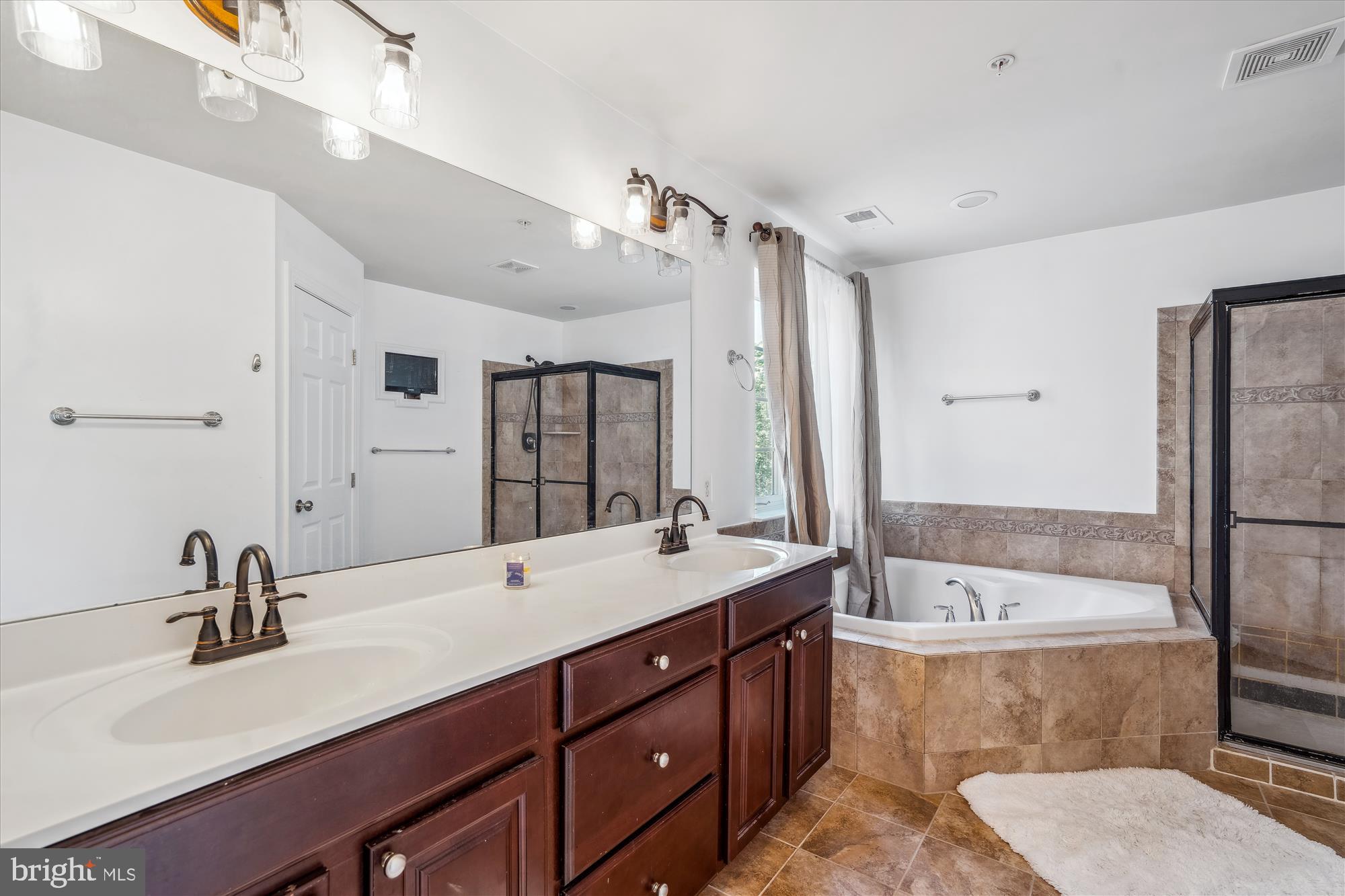 Upper Marlboro, Maryland, 20774, United States, ,Residential,For Sale,1915076