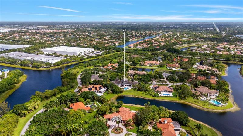 Weston, Florida, 33331, United States, 7 Bedrooms Bedrooms, ,9 BathroomsBathrooms,Residential,For Sale,1946951