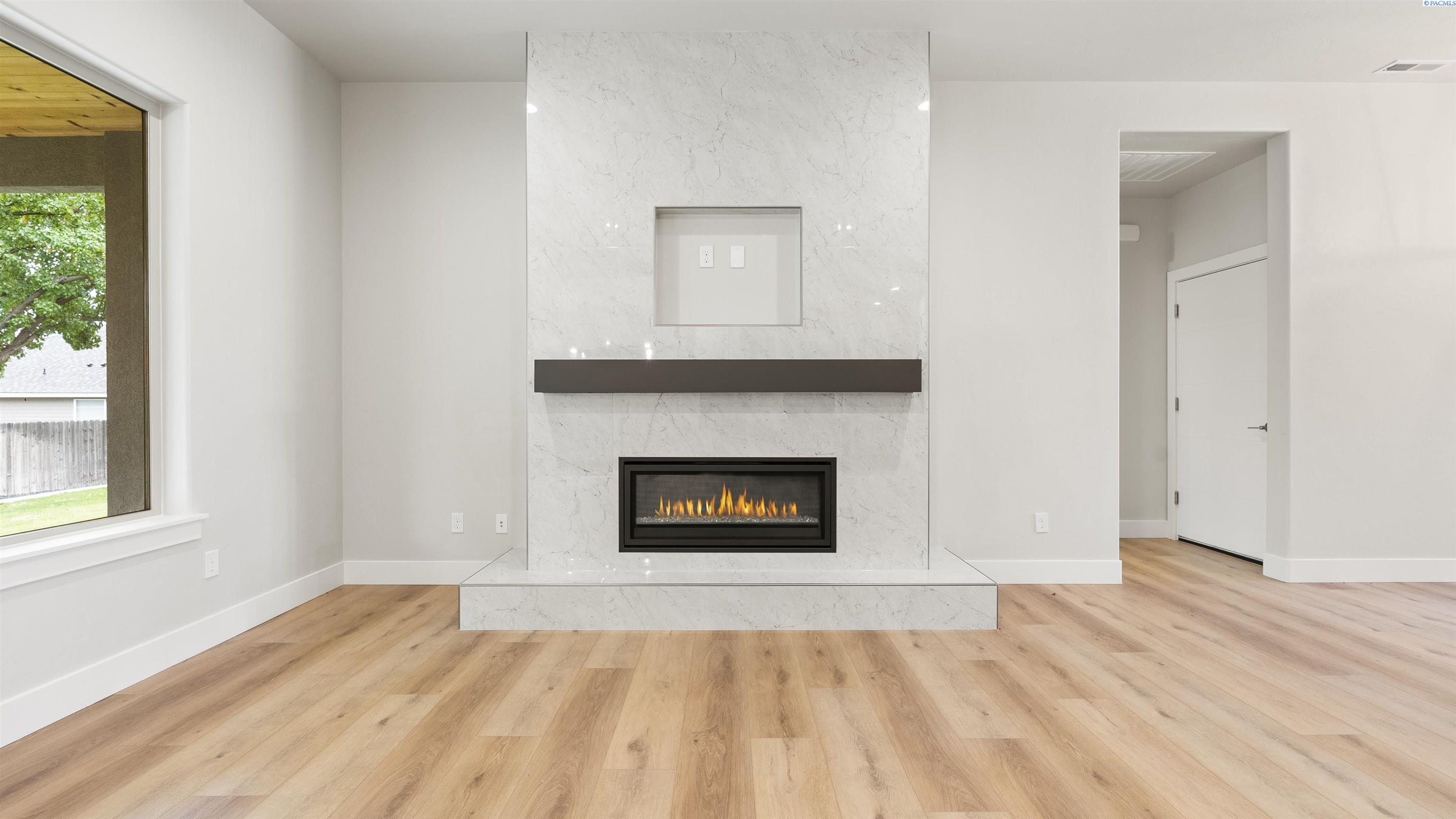 Richland, Washington, 99352, United States, 3 Bedrooms Bedrooms, ,2 BathroomsBathrooms,Residential,For Sale,1991742