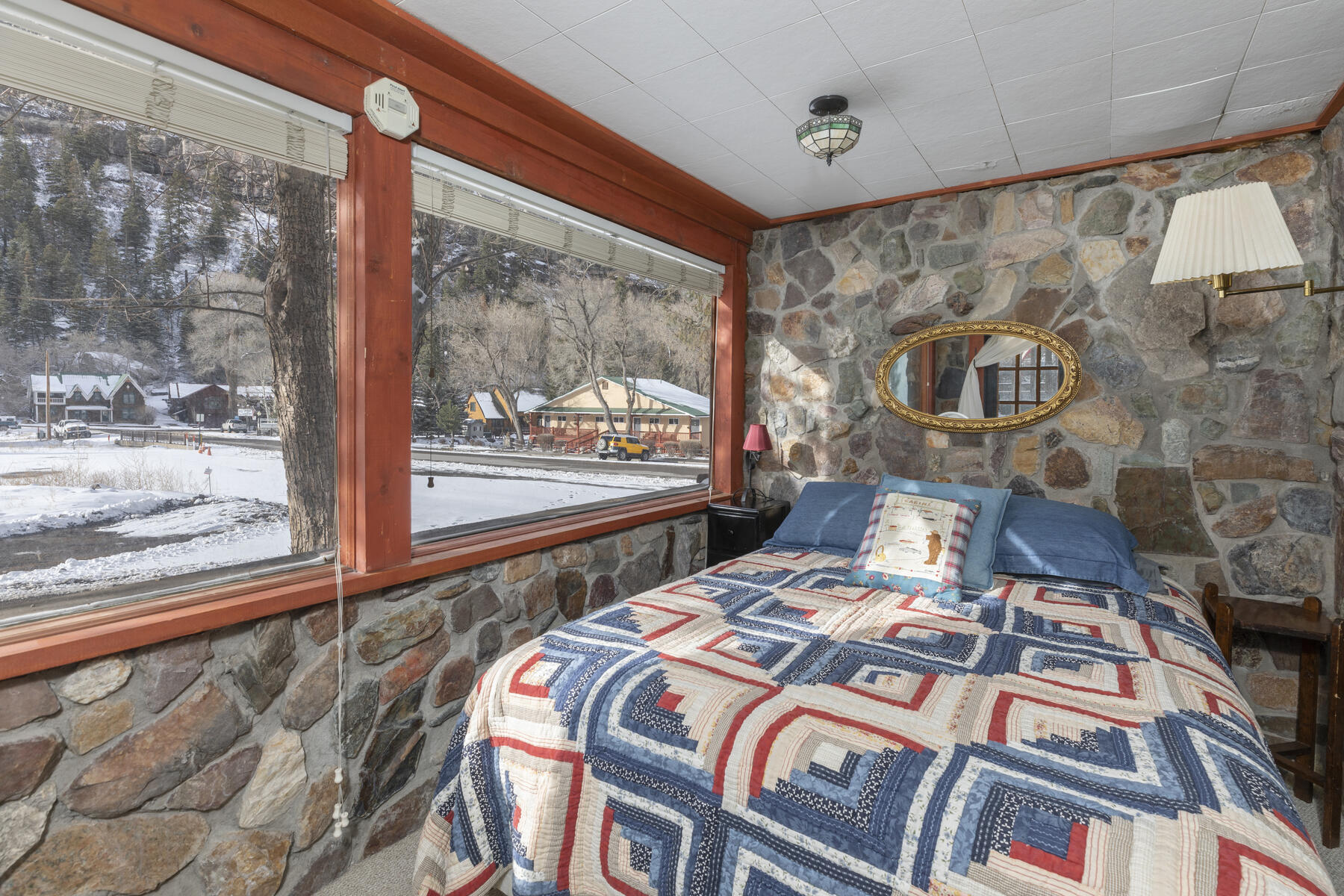  Mission Rock Residential Triplex in Downtown Ouray - 物件實景