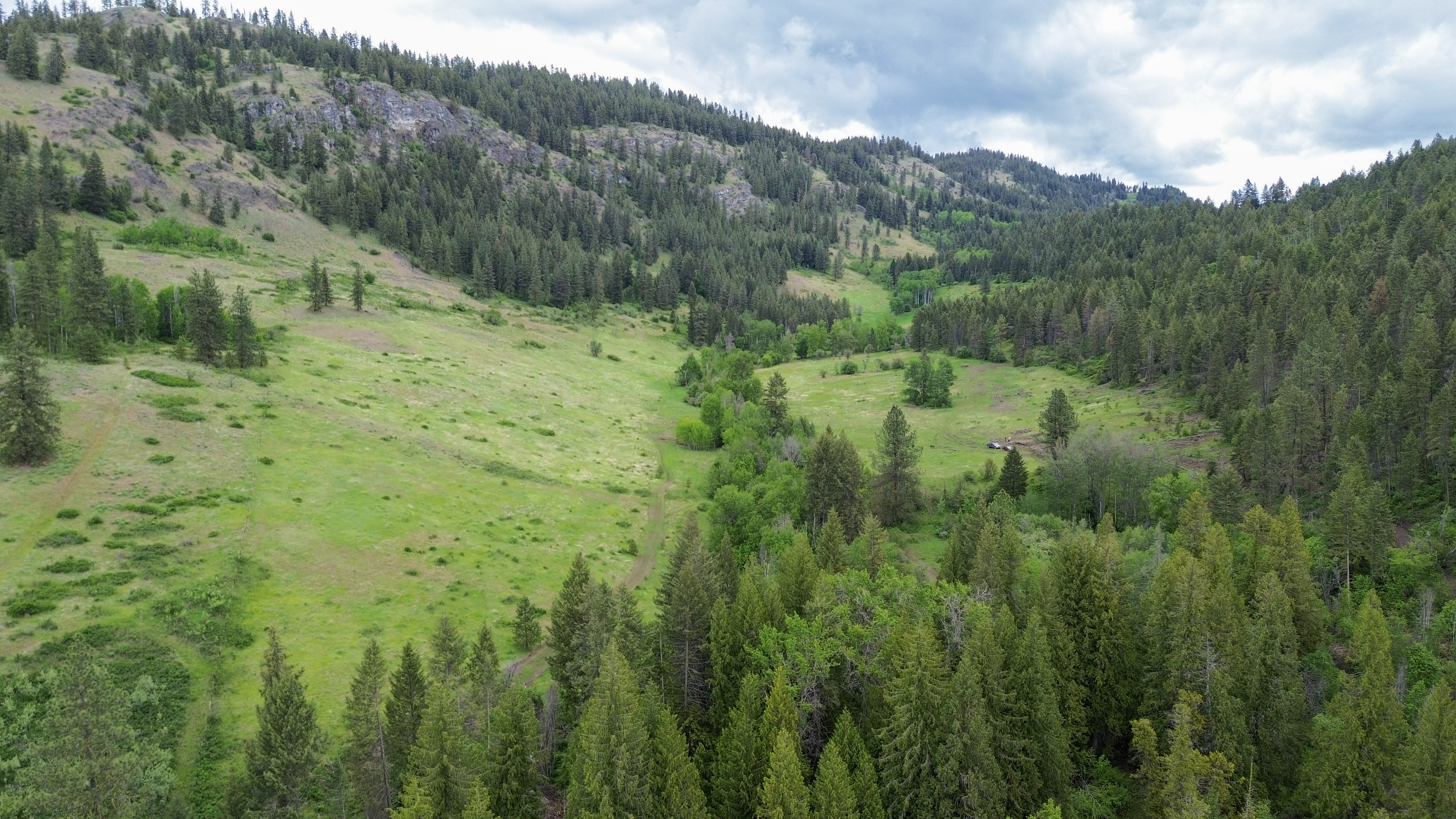 Kettle Falls, Washington, 99141, United States, 3 Bedrooms Bedrooms, ,2 BathroomsBathrooms,Residential,For Sale,1985709