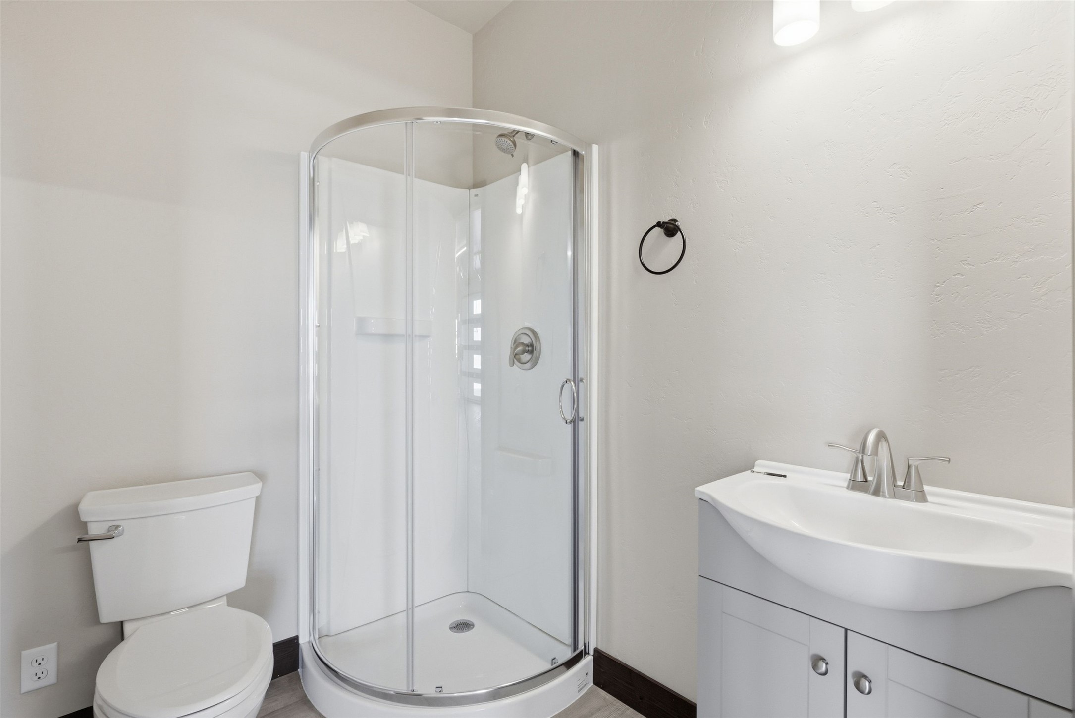  475 Ashleigh Lane - 物件實景