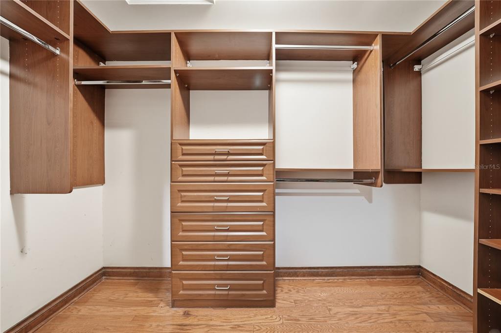 St Petersburg, Florida, 33703, United States, 4 Bedrooms Bedrooms, ,4 BathroomsBathrooms,Residential,For Sale,2002188