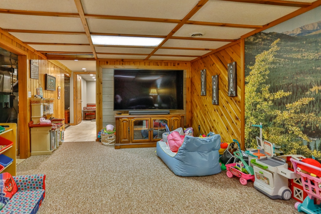 Wausau, Wisconsin, 54401, United States, 3 Bedrooms Bedrooms, ,3 BathroomsBathrooms,Residential,For Sale,1874102