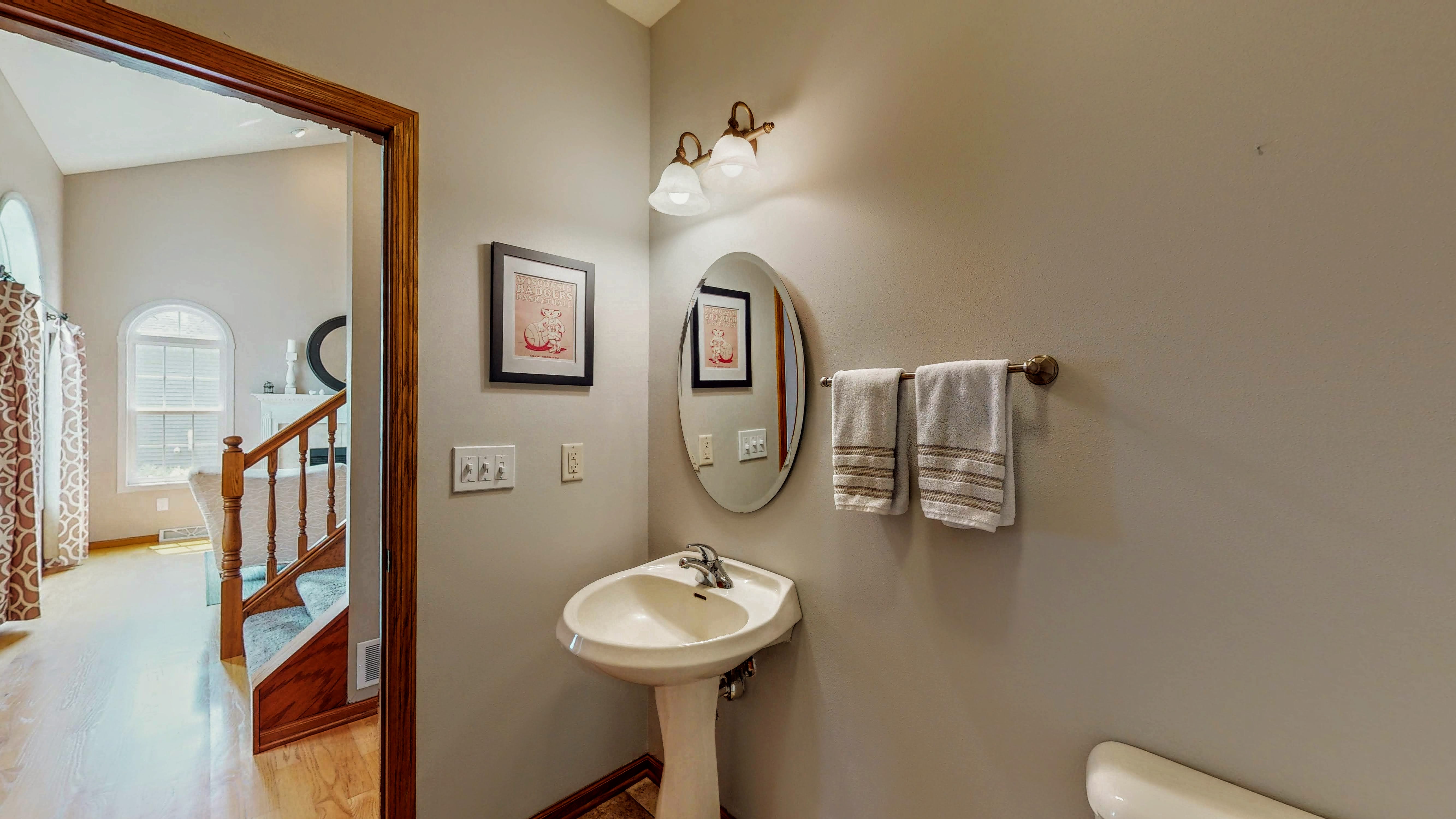 Koshkonong, Wisconsin, 53538, United States, 4 Bedrooms Bedrooms, ,4 BathroomsBathrooms,Residential,For Sale,1982148