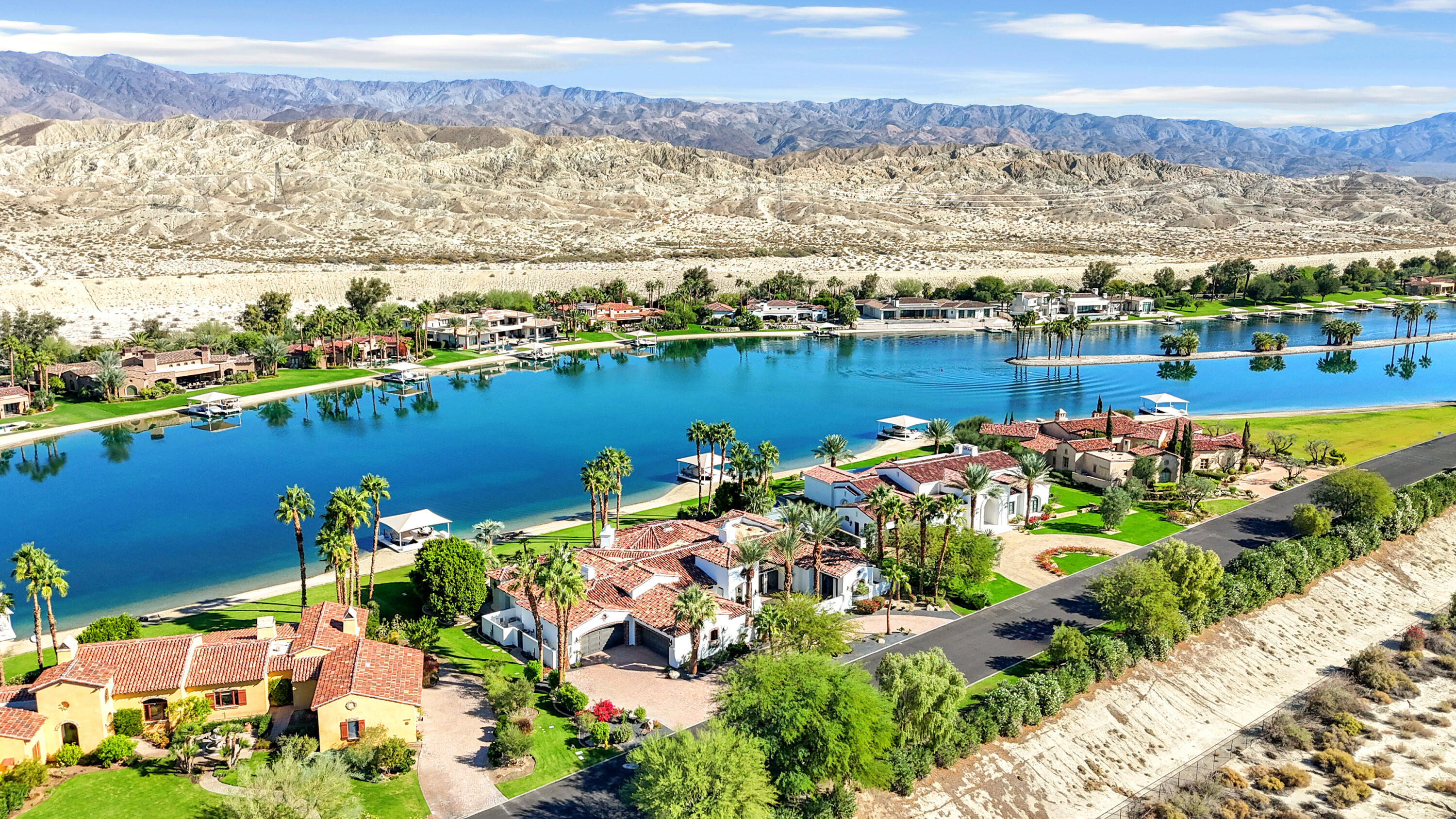 Indio, California, 92203, United States, 5 Bedrooms Bedrooms, ,4 BathroomsBathrooms,Residential,For Sale,1992835