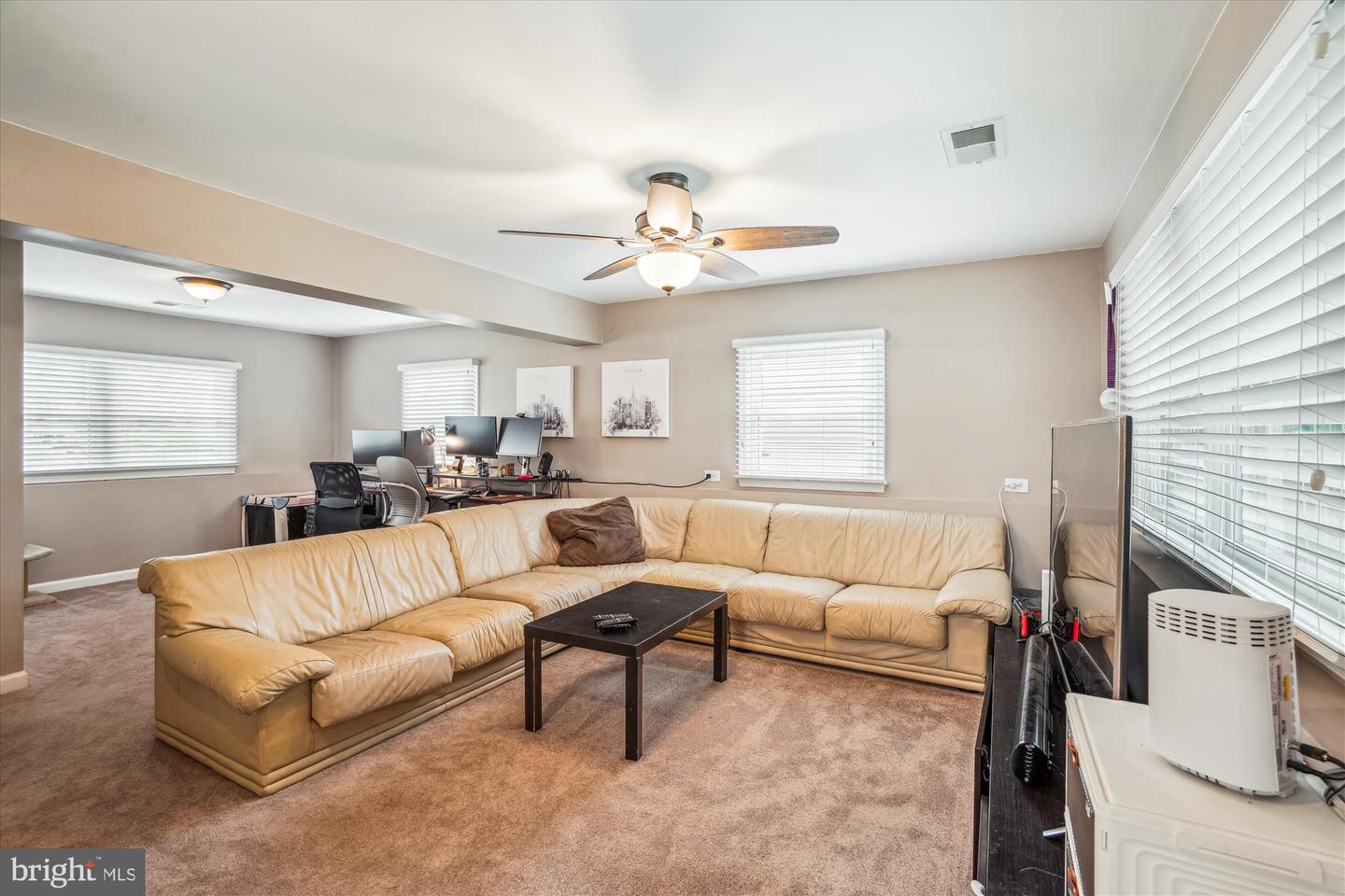 Annapolis, Maryland, 21403, United States, 4 Bedrooms Bedrooms, ,2 BathroomsBathrooms,Residential,For Sale,1896328