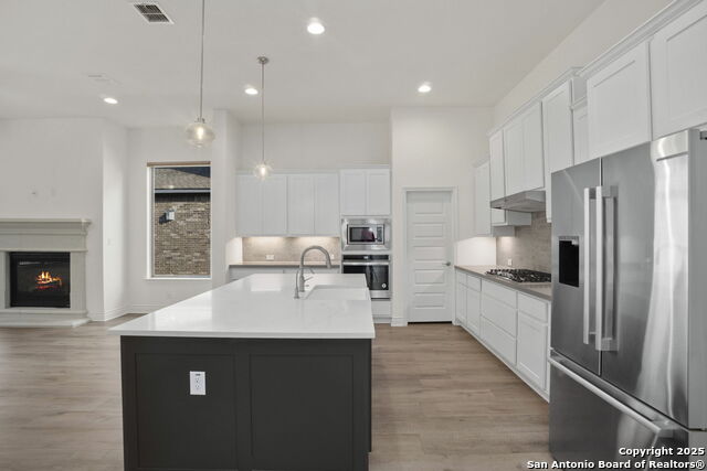 Boerne, Texas, 78006, United States, 4 Bedrooms Bedrooms, ,3 BathroomsBathrooms,Residential,For Sale,1848970