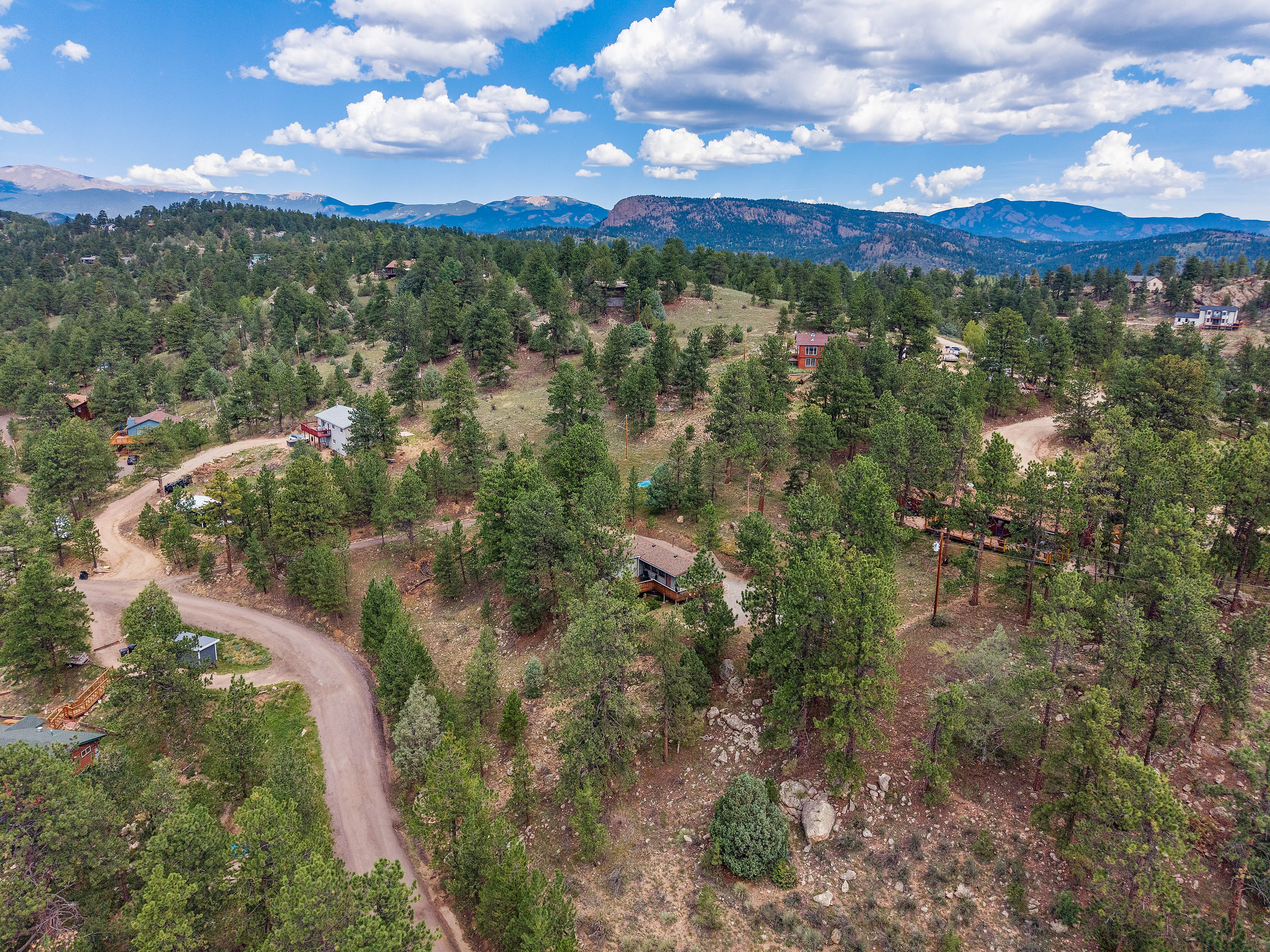  Rare Opportunity To Create A Private Mountain Compound - 物件實景