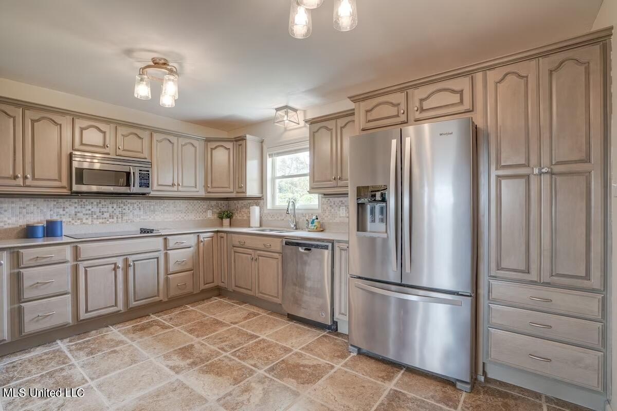 Bay Saint Louis, Mississippi, 39520, United States, 3 Bedrooms Bedrooms, ,2 BathroomsBathrooms,Residential,For Sale,1979454