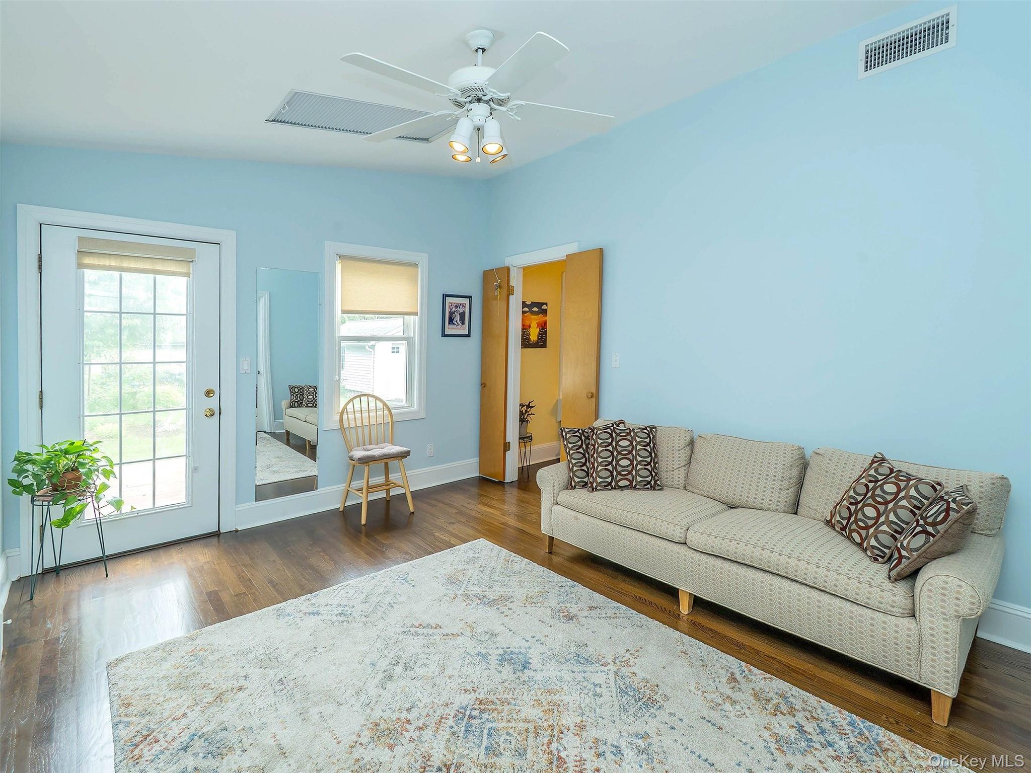  1 Raymond Street, Glen Cove, NY, 11542 - 物件實景