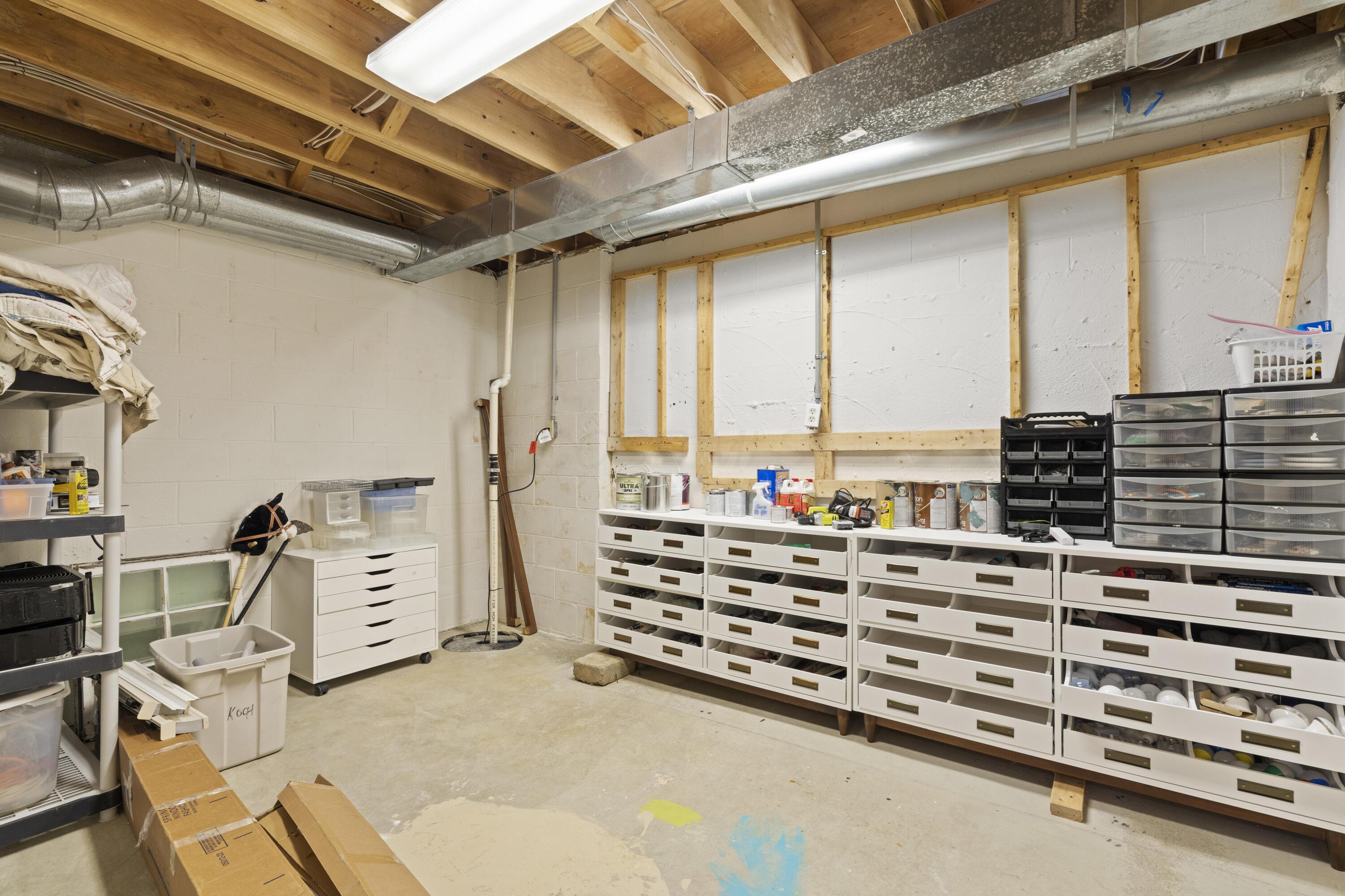 Columbus, Ohio, 43230, United States, 4 Bedrooms Bedrooms, ,4 BathroomsBathrooms,Residential,For Sale,1970472