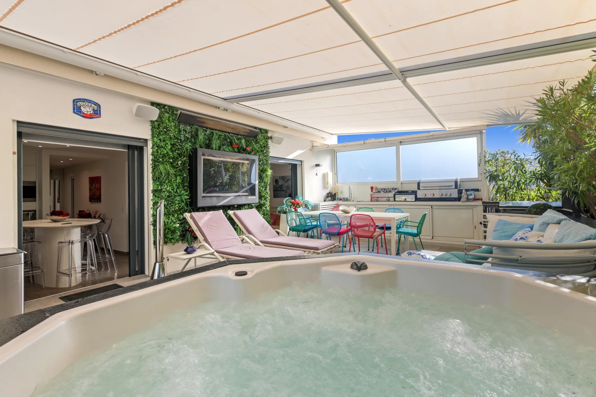 Golfe-Juan, Provence-Alpes-Côte d’Azur, 06220, FR, 1 Bedroom Bedrooms, ,1 BathroomBathrooms,Residential,For Sale,1999764