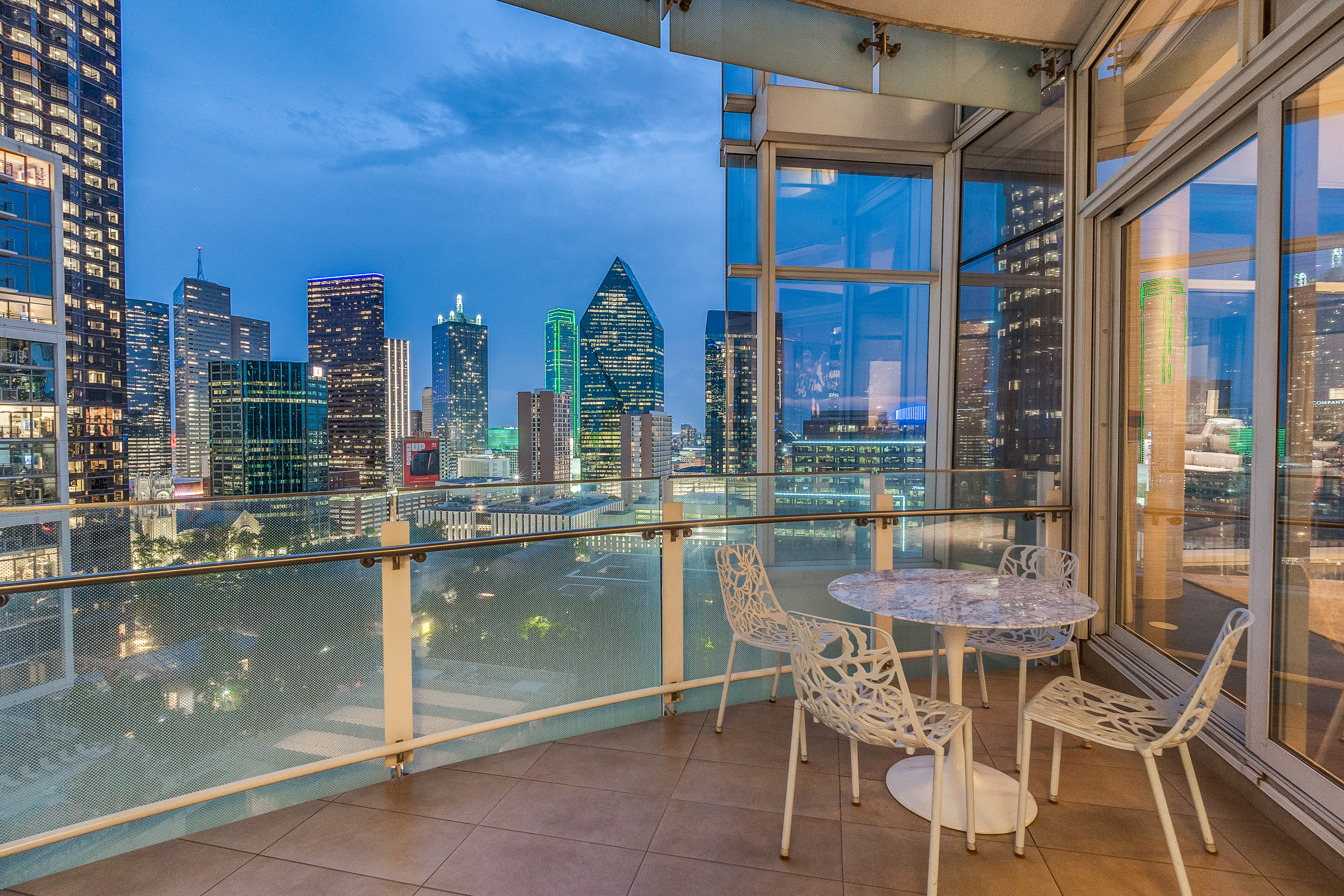  Sophisticated Museum Tower Residence Overlooking Klyde Warren Park - 物件實景