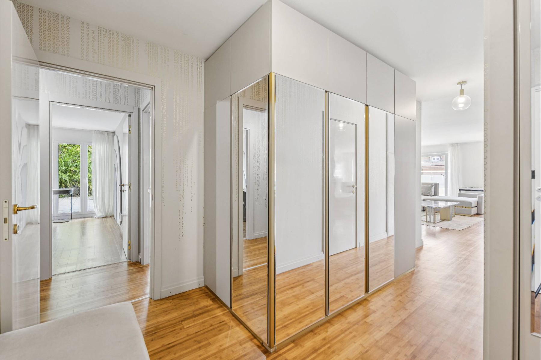  Spacious 4.5-room first floor apartment, close to the center - 物件實景