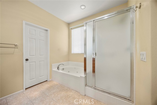 Eastvale, California, 92880, United States, 4 Bedrooms Bedrooms, ,2 BathroomsBathrooms,Residential,For Sale,1987341