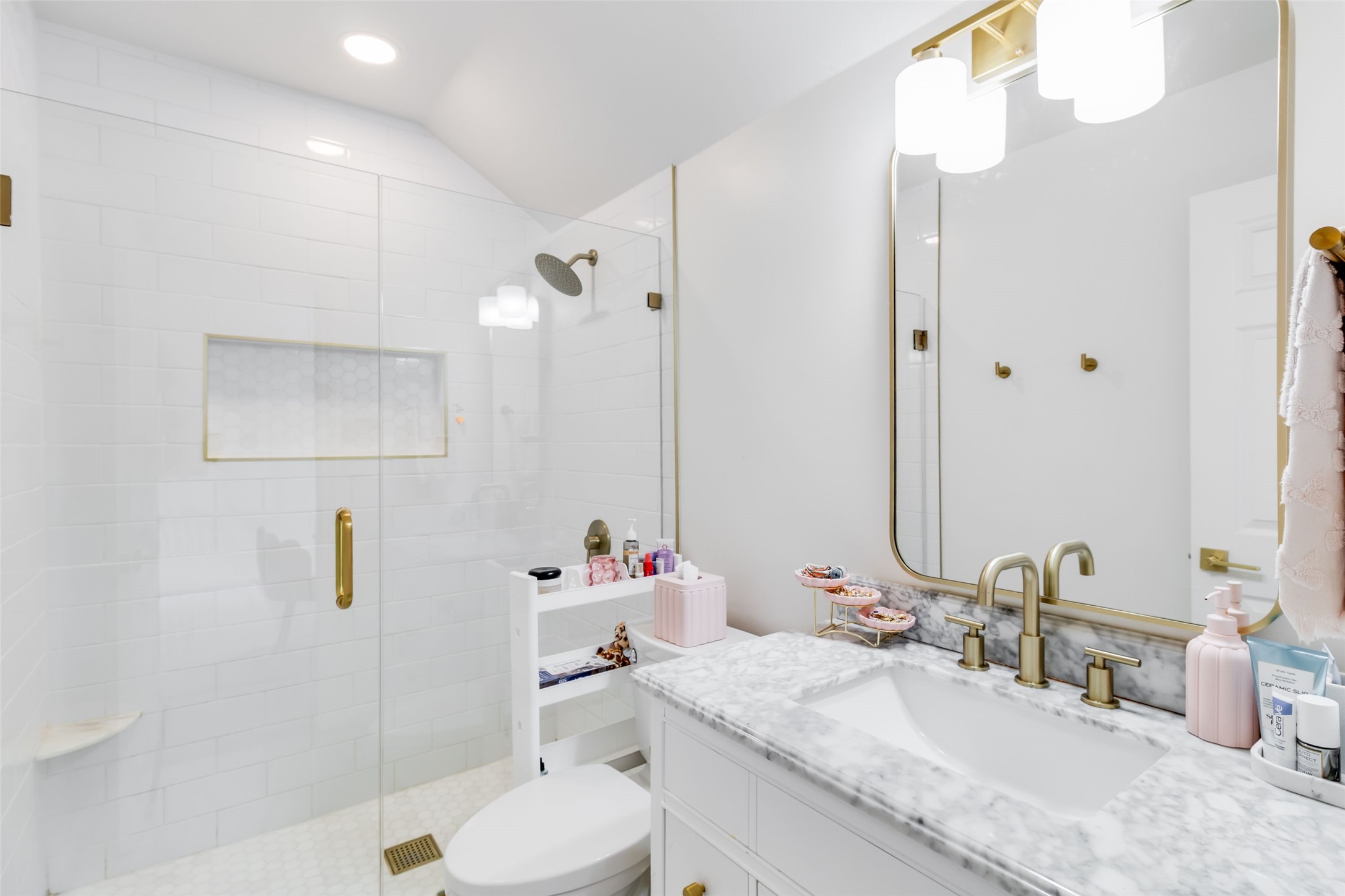 Southlake, Texas, 76092, United States, 5 Bedrooms Bedrooms, ,5 BathroomsBathrooms,Residential,For Sale,1898748