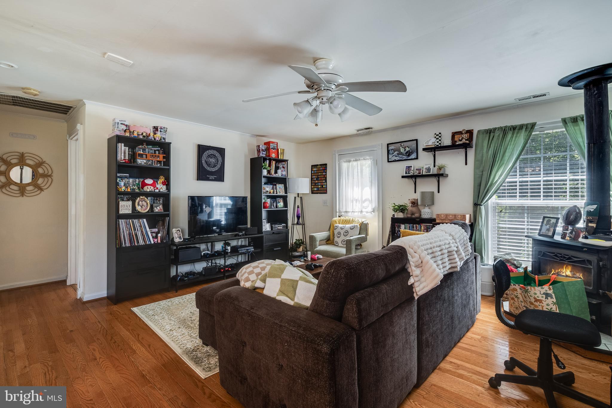 Hughesville, Maryland, 20637, United States, 3 Bedrooms Bedrooms, ,2 BathroomsBathrooms,Residential,For Sale,1937759