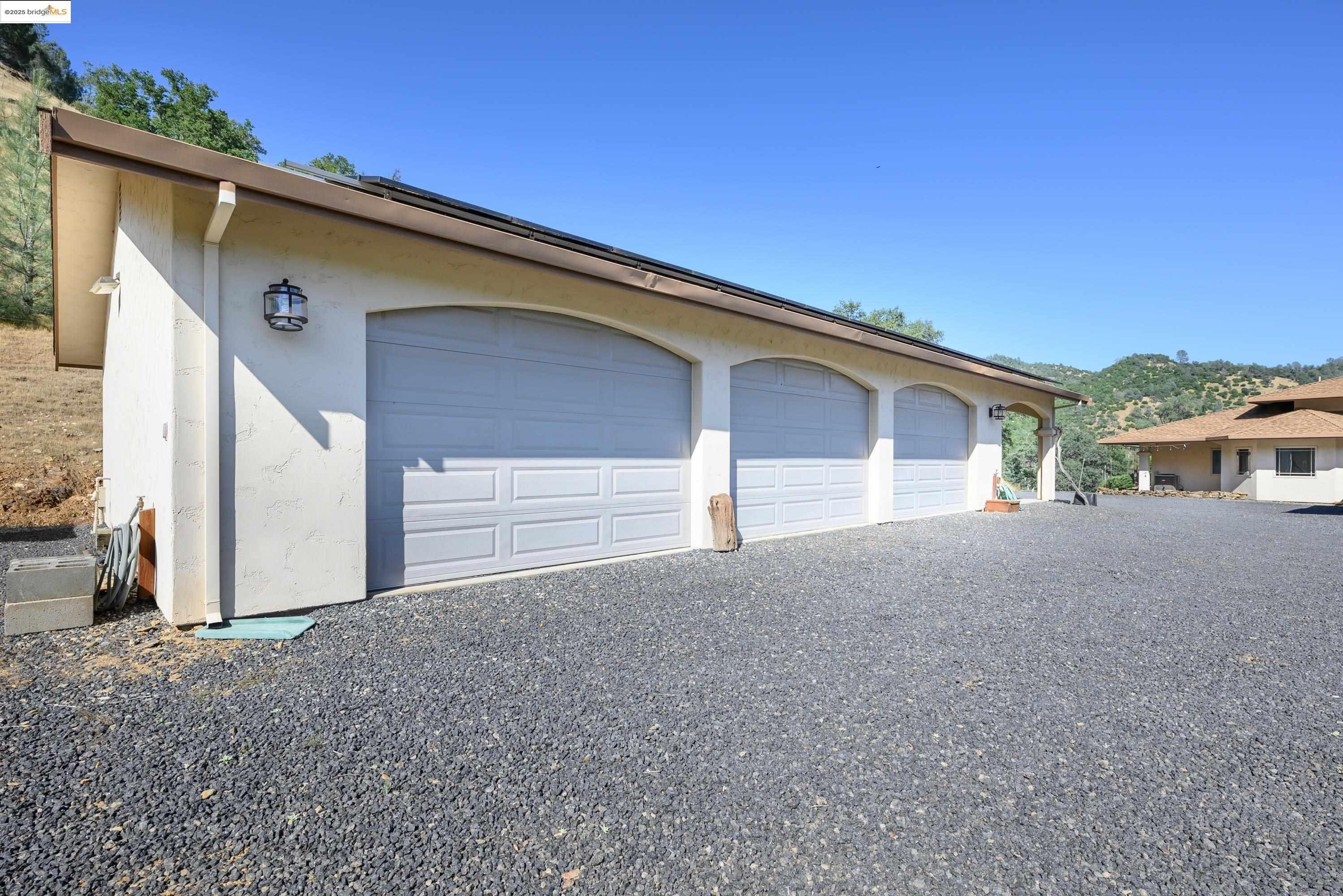 Jamestown, California, 95327, United States, 3 Bedrooms Bedrooms, ,2 BathroomsBathrooms,Residential,For Sale,1826217