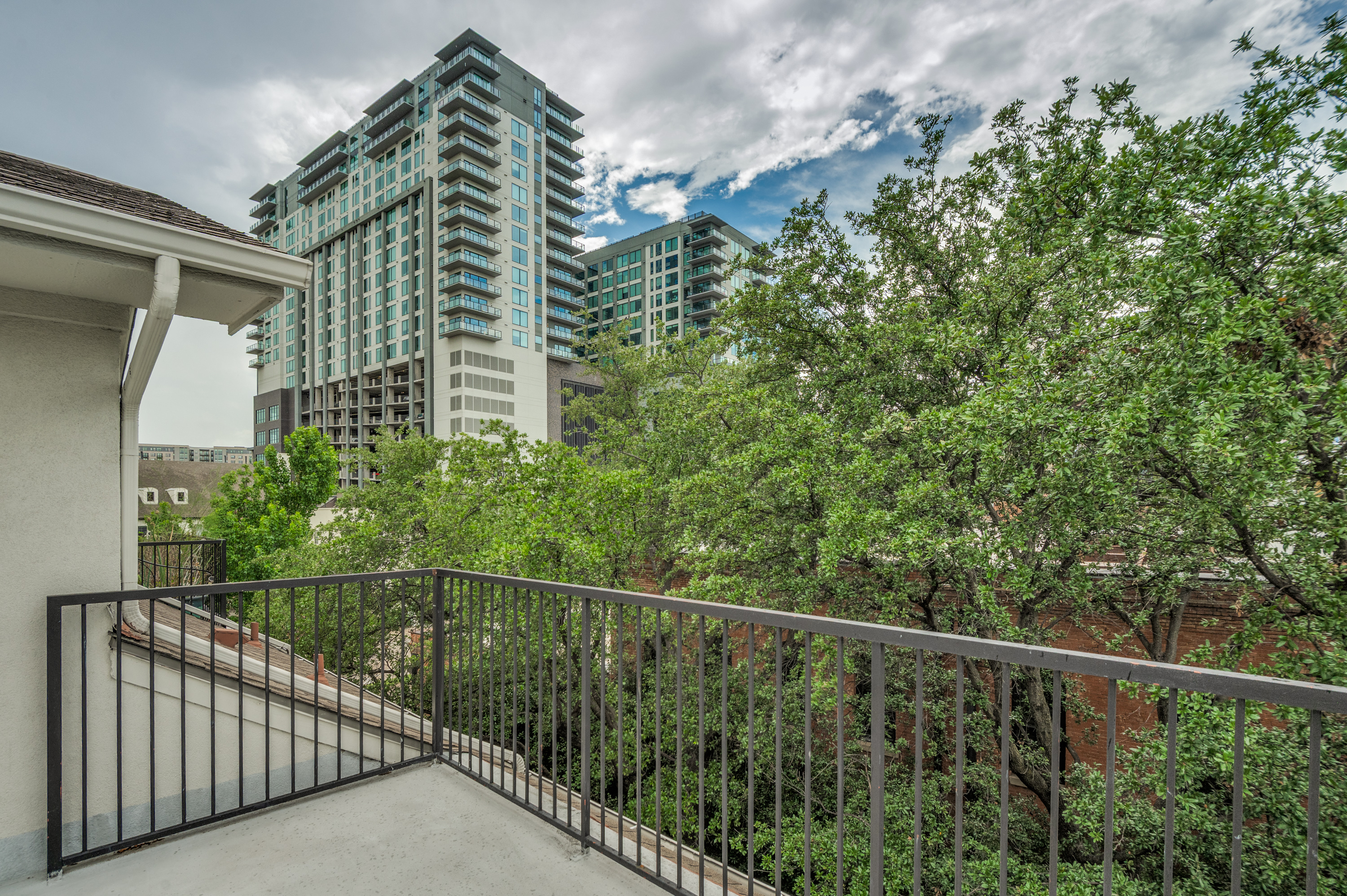  2205 Canton Street #105 - 物件實景