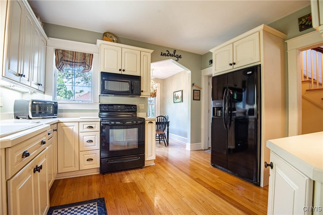 Rome, New York, 13440, United States, 4 Bedrooms Bedrooms, ,4 BathroomsBathrooms,Residential,For Sale,1906800