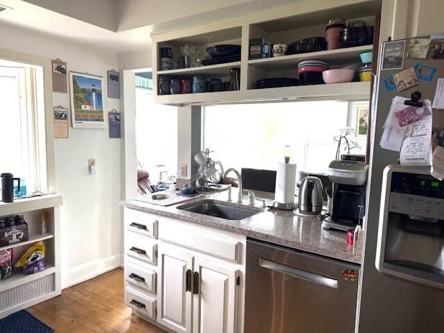 St. Joseph, Michigan, 49085, United States, 2 Bedrooms Bedrooms, ,4 BathroomsBathrooms,Residential,For Sale,1949511